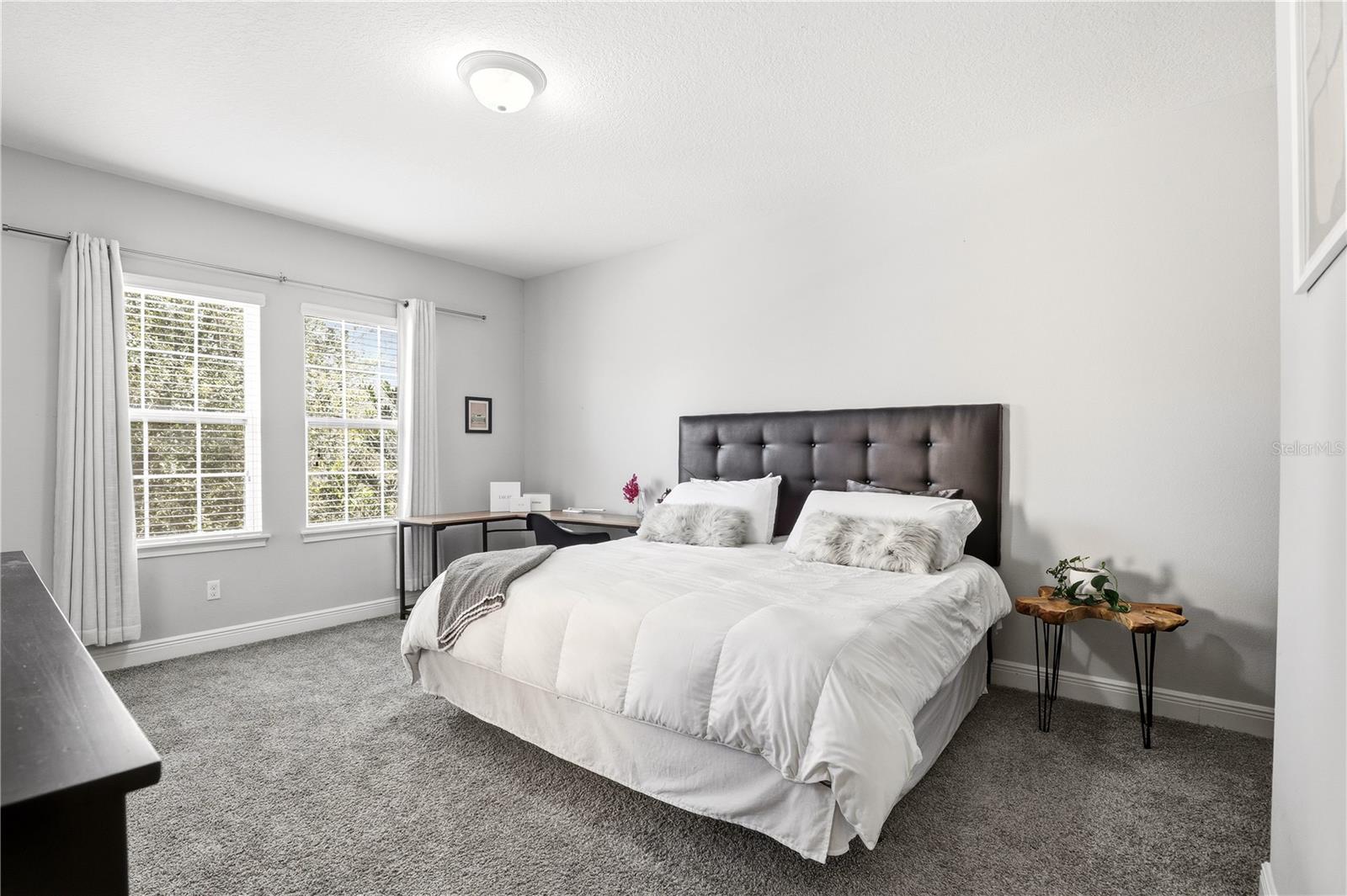 Image 17 of 41 For 15381 Honeybell Drive