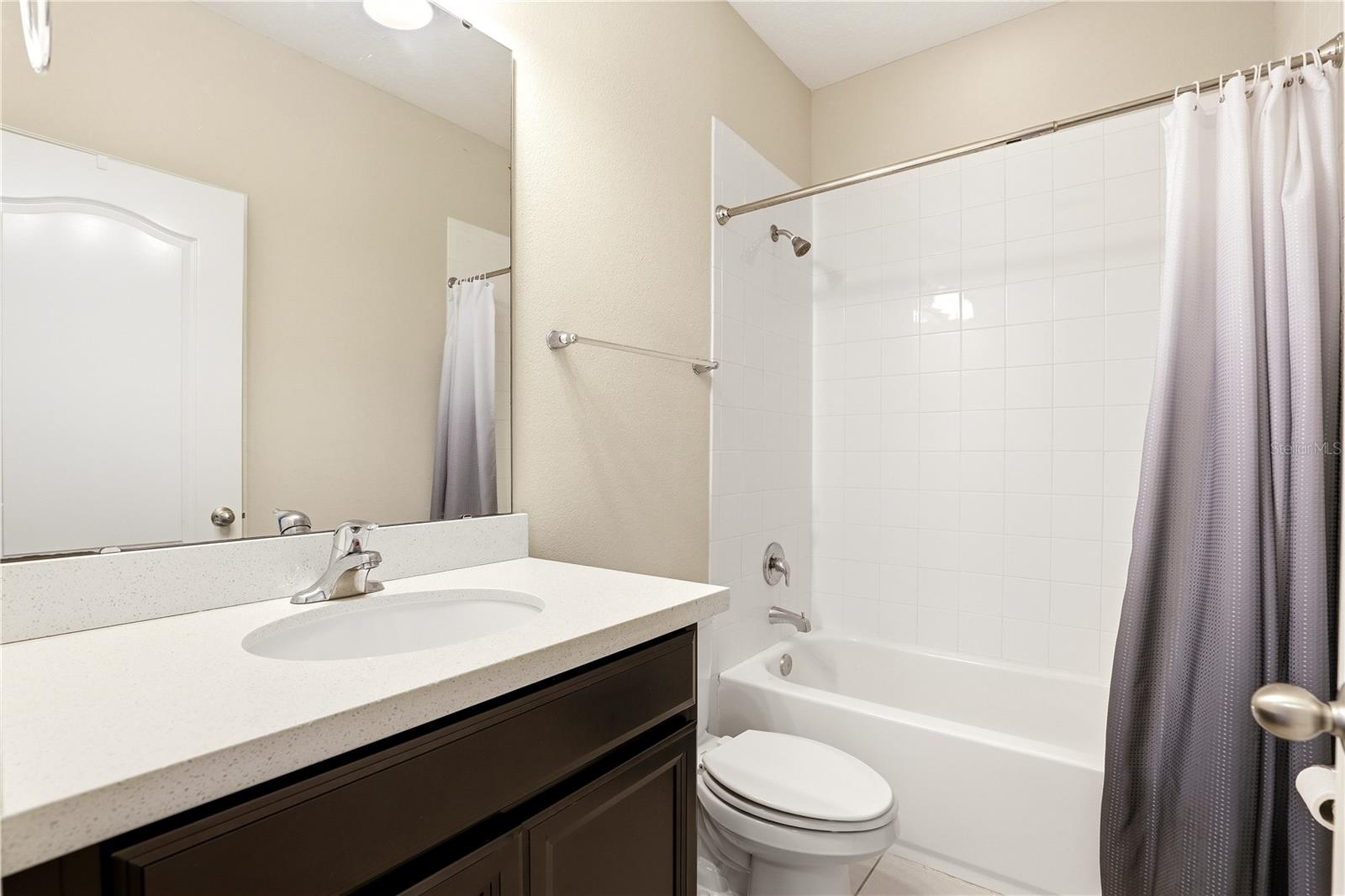 Image 24 of 41 For 15381 Honeybell Drive