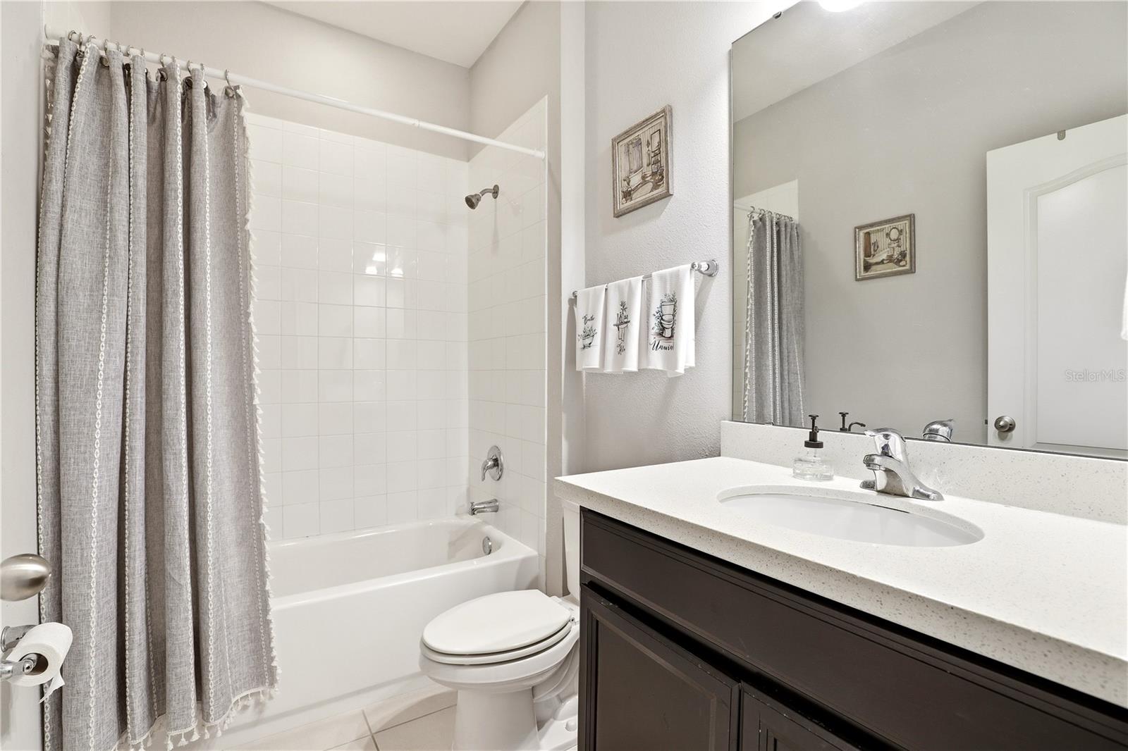 Image 26 of 41 For 15381 Honeybell Drive