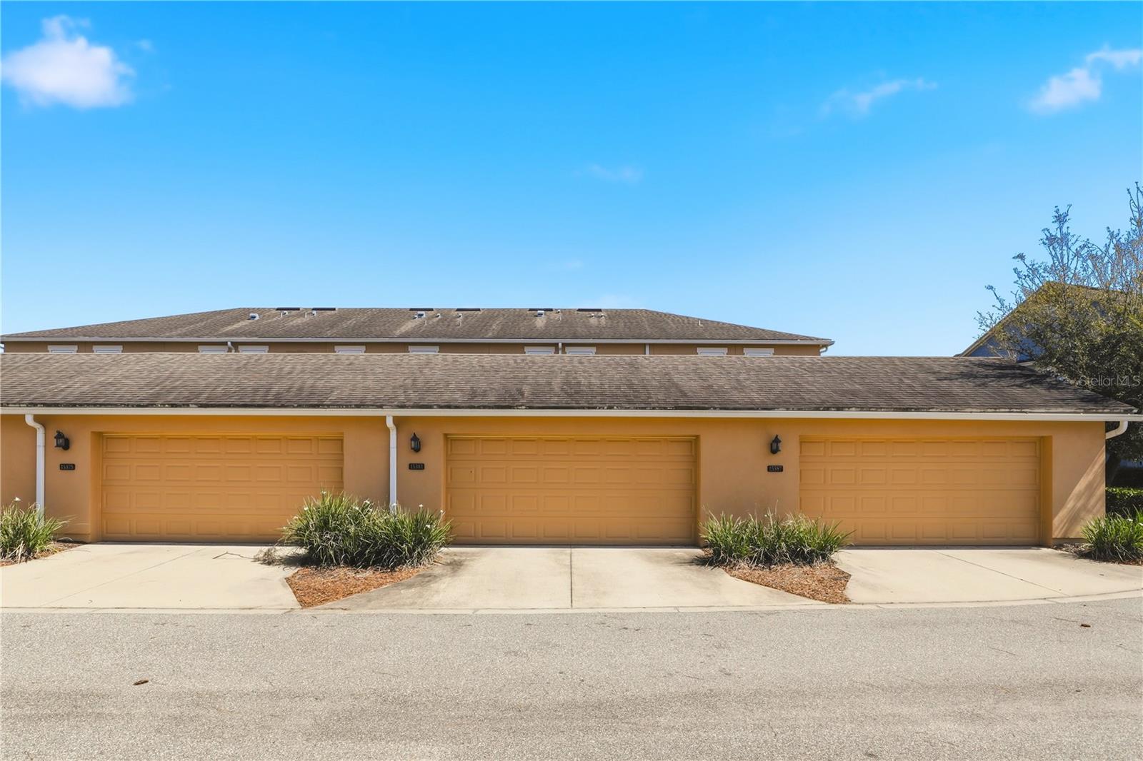 Image 32 of 41 For 15381 Honeybell Drive