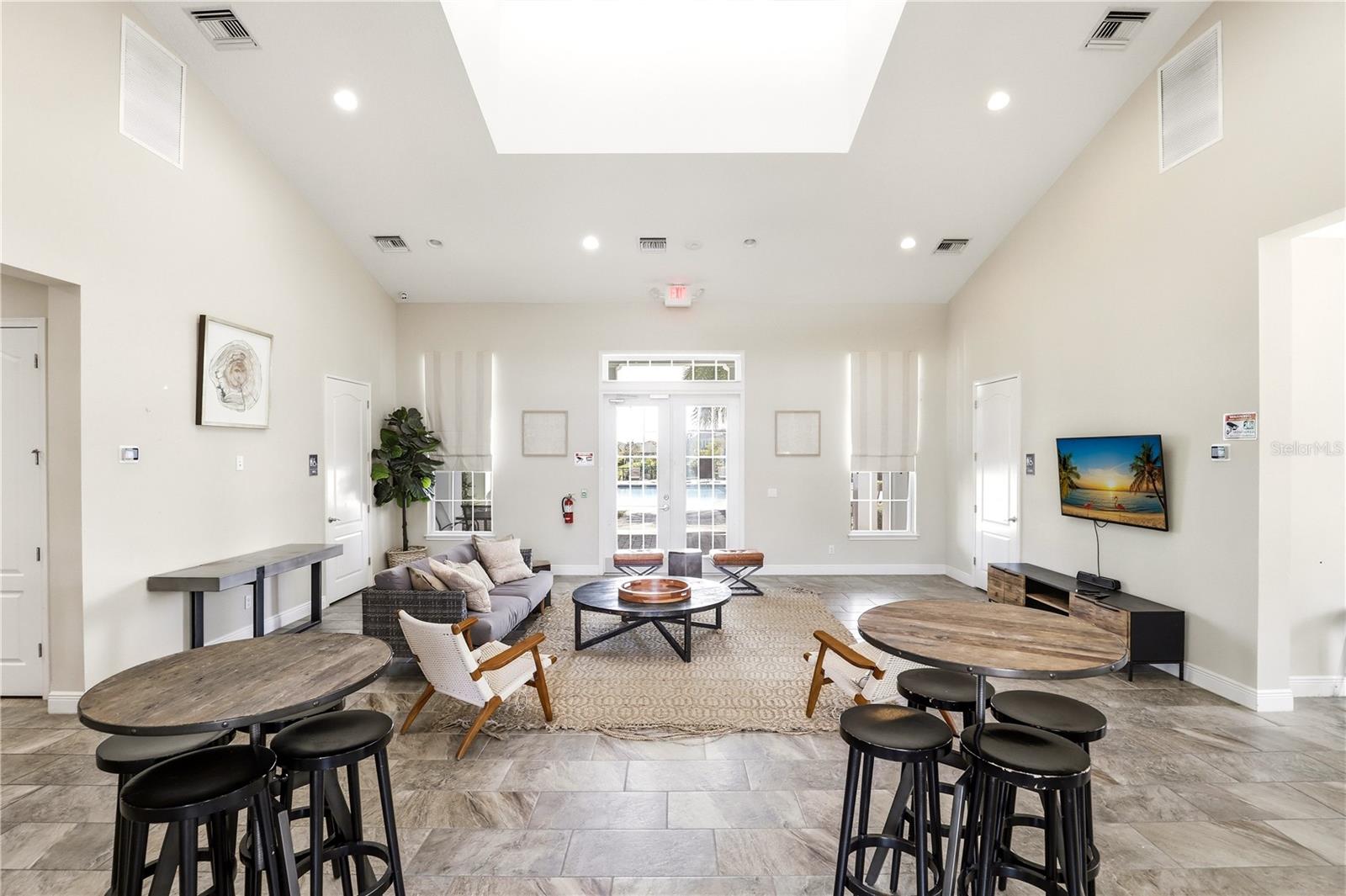 Image 34 of 41 For 15381 Honeybell Drive