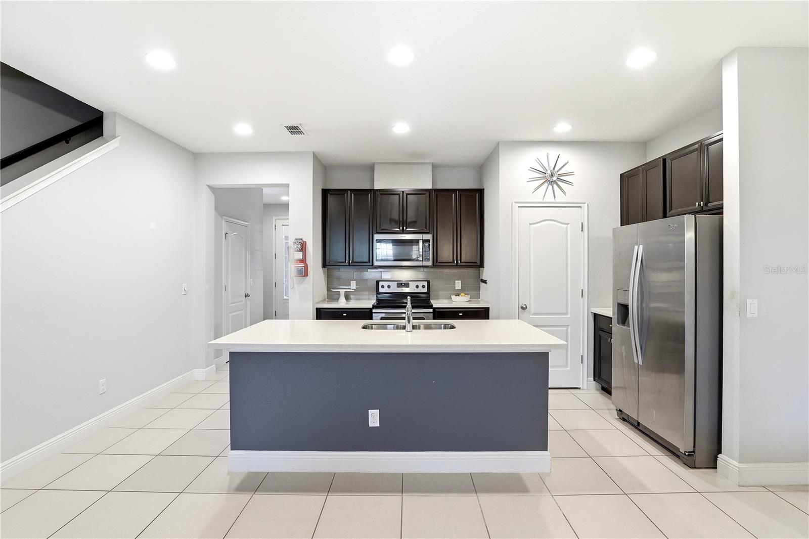 Image 8 of 41 For 15381 Honeybell Drive