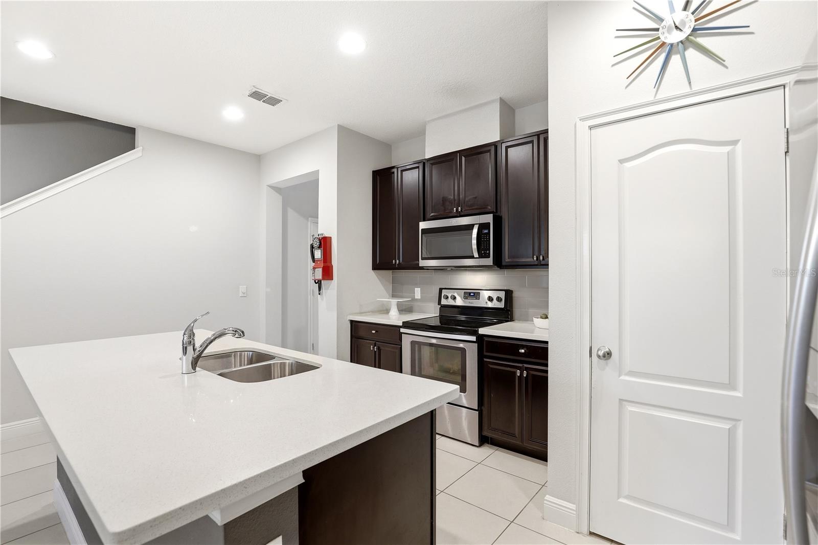 Image 9 of 41 For 15381 Honeybell Drive