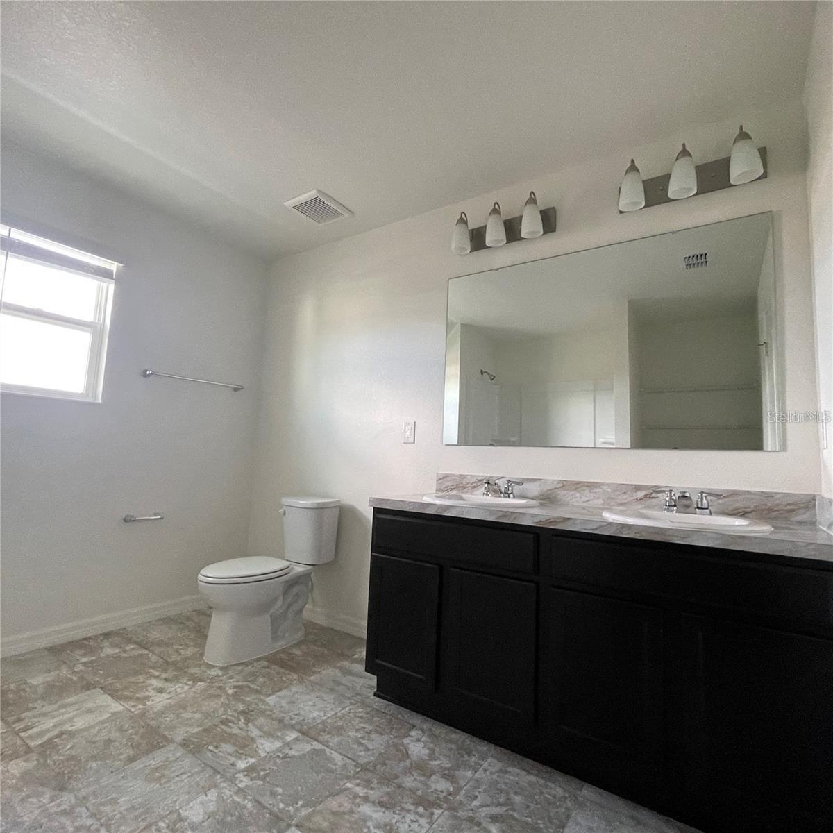 Image 19 of 36 For 2327 Twin Flower Lane