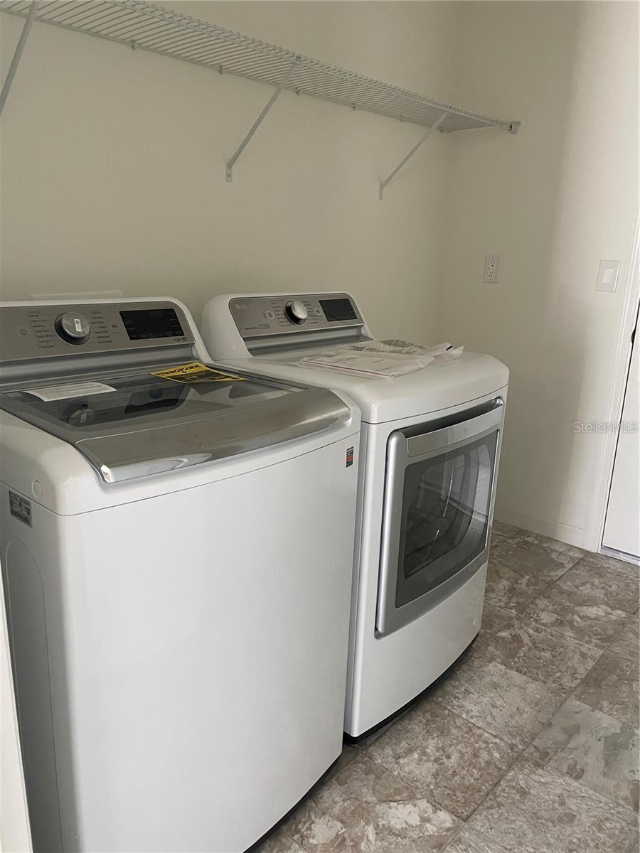 Image 26 of 36 For 2327 Twin Flower Lane