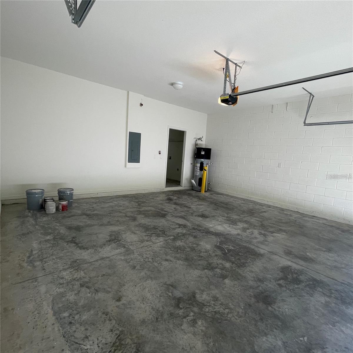 Image 27 of 36 For 2327 Twin Flower Lane