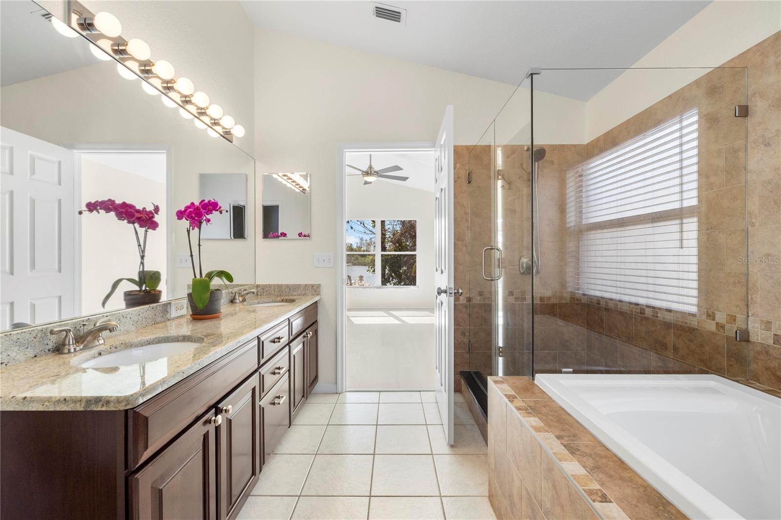 Image 21 of 38 For 1240 Vinetree Drive