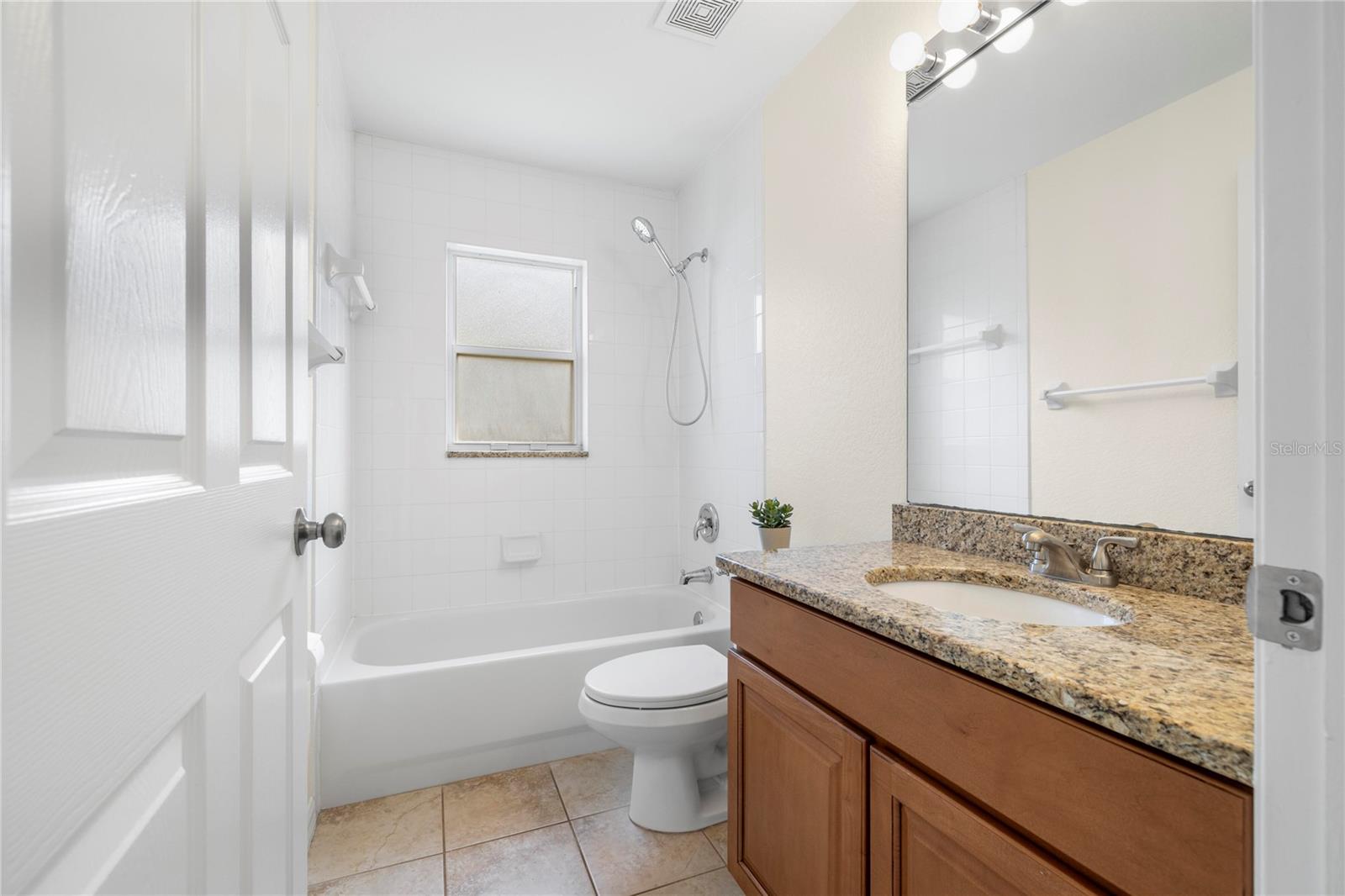 Image 25 of 38 For 1240 Vinetree Drive