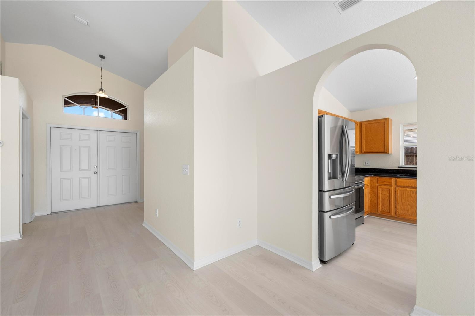 Image 9 of 38 For 1240 Vinetree Drive