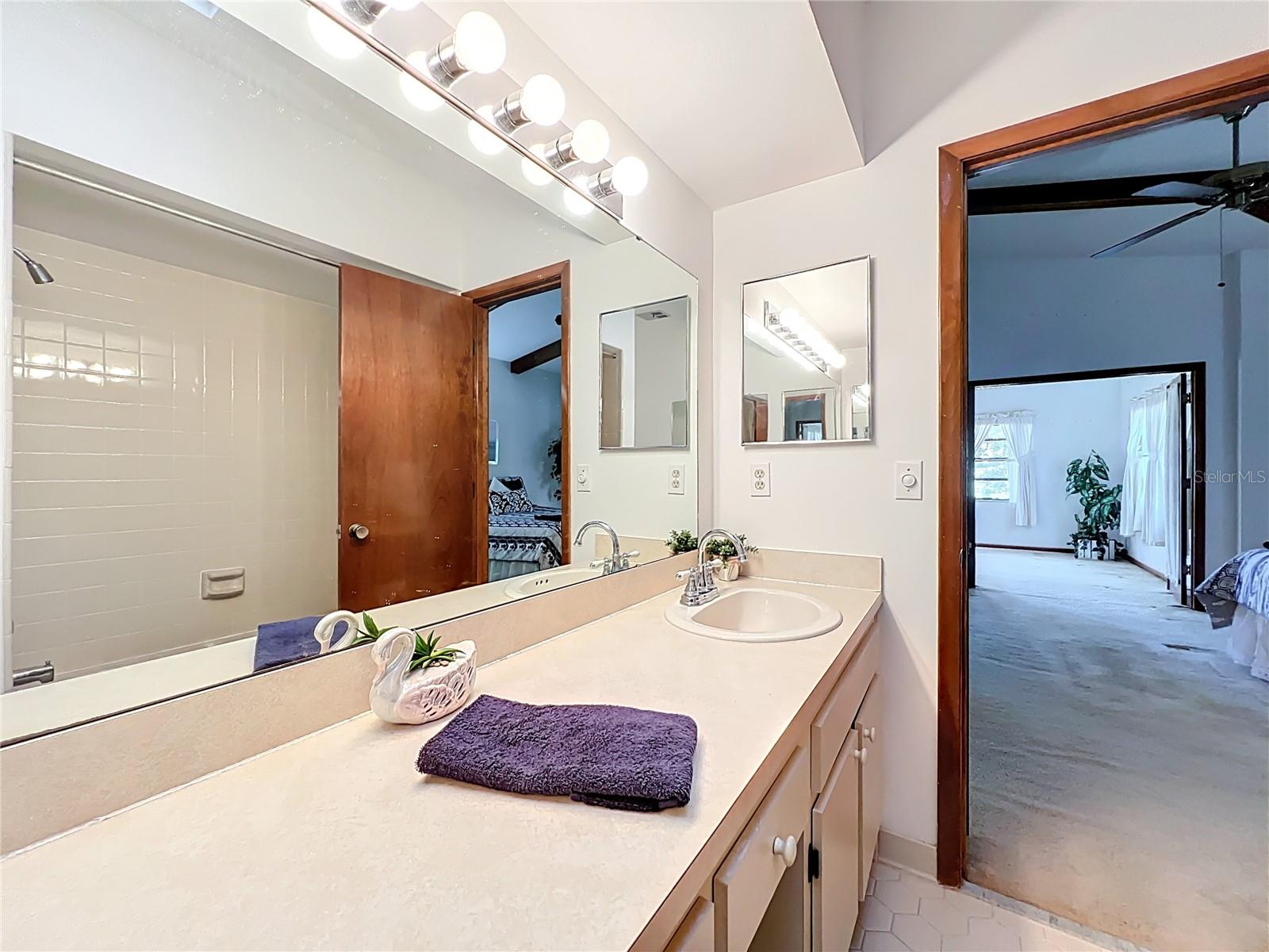 Image 25 of 45 For 717 Adidas Road