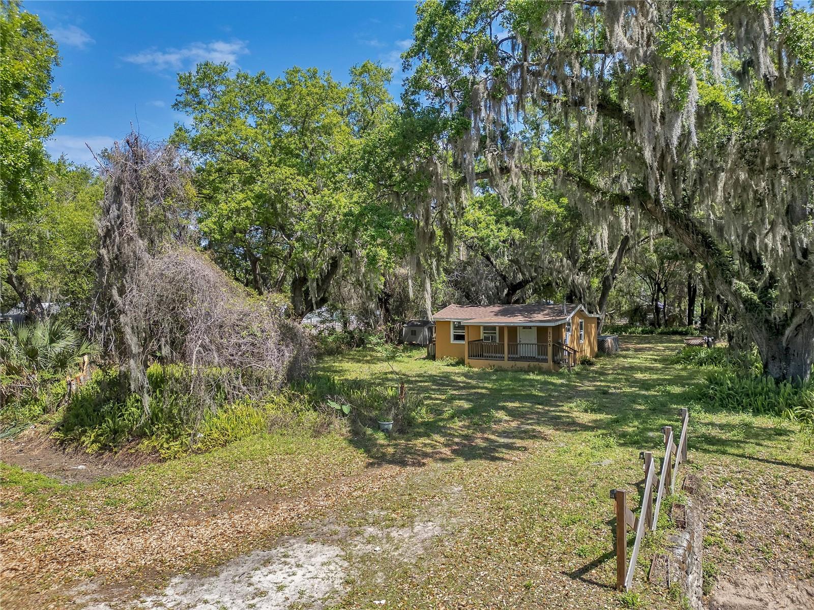 Image 2 of 23 For 1705 Evergreen Street