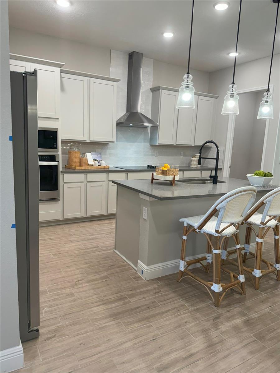 Image 10 of 29 For 2920 Voyager Avenue