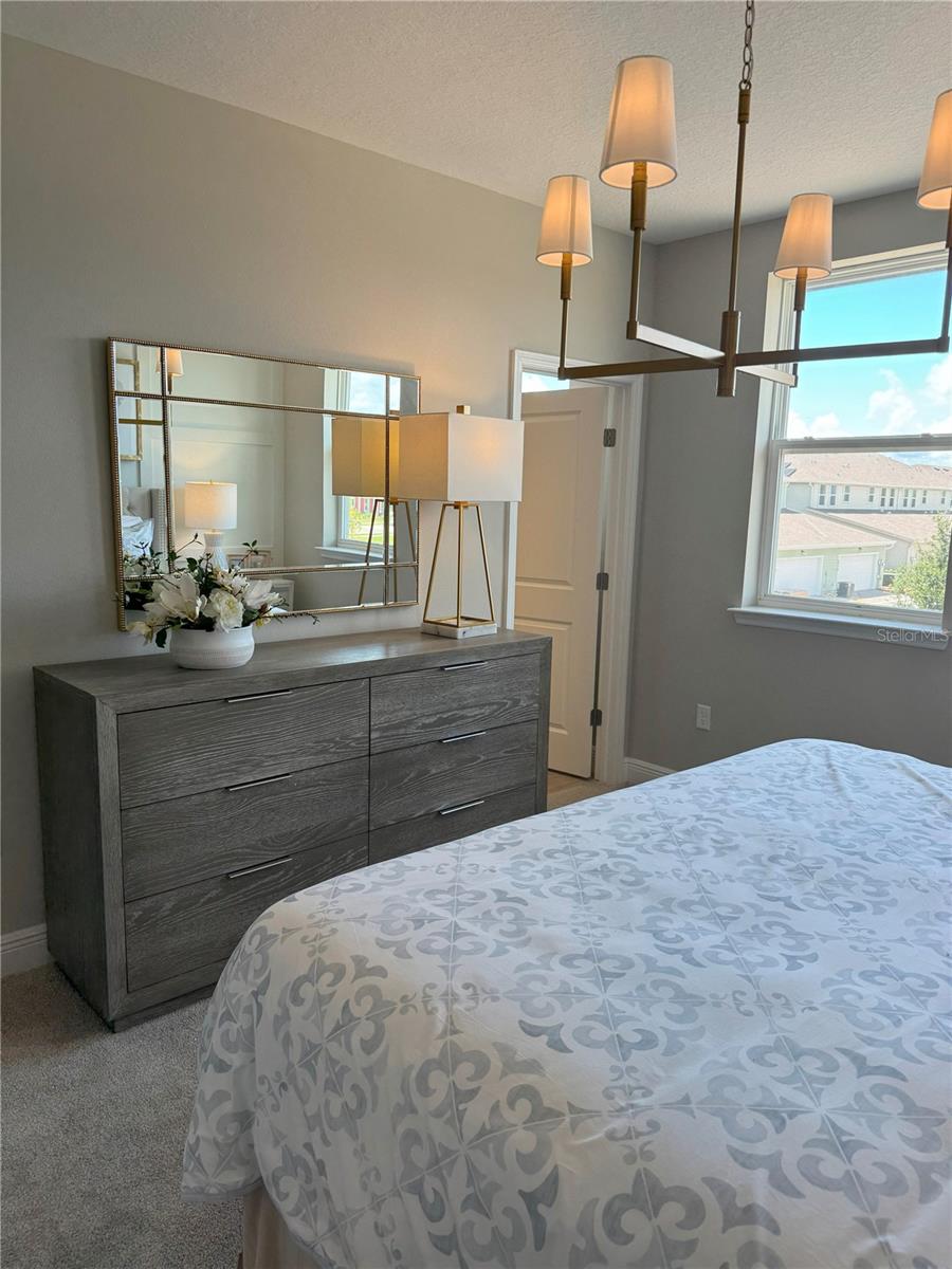 Image 19 of 29 For 2920 Voyager Avenue