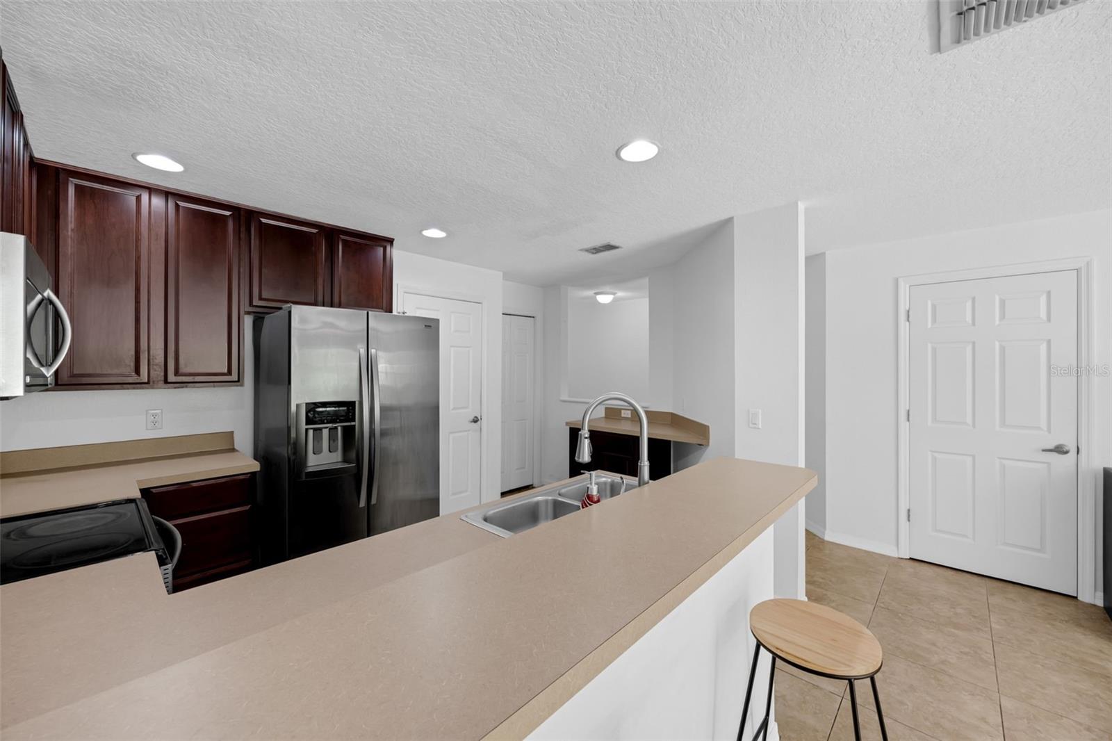 Image 5 of 39 For 4587 Lacebark Trail