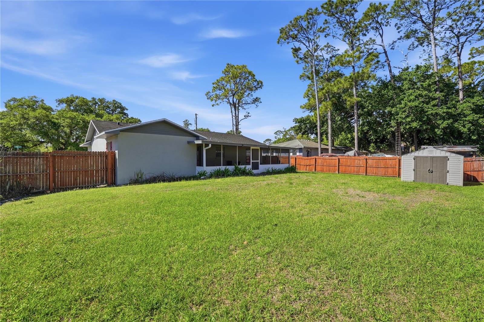 Image 20 of 29 For 6459 Fall Street