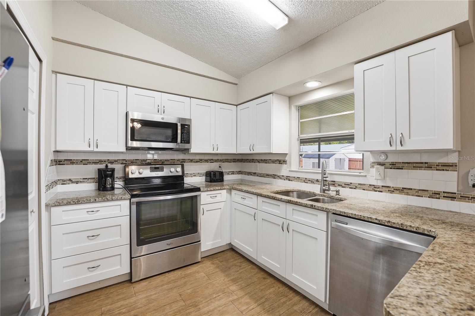 Image 6 of 29 For 6459 Fall Street