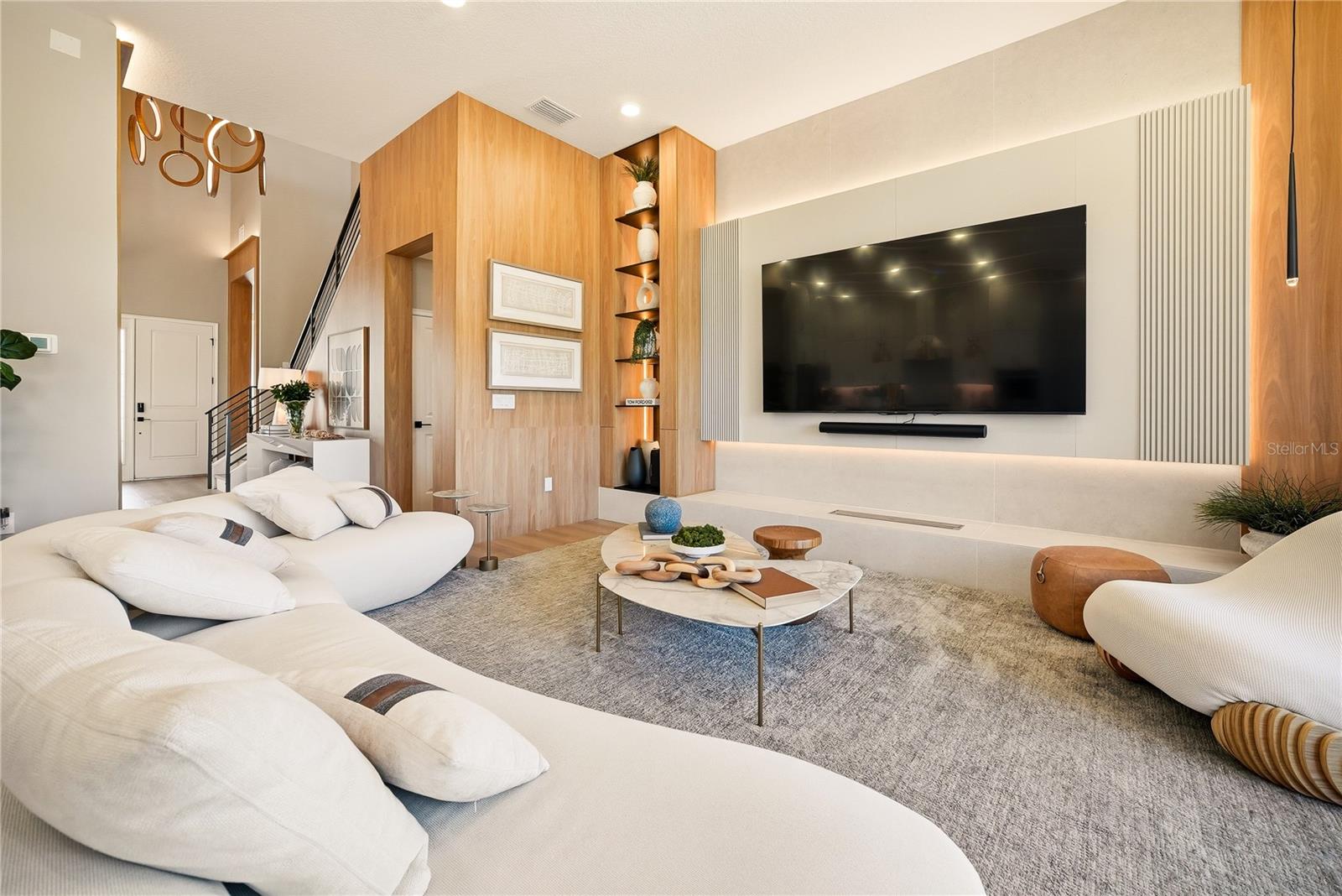 Image 13 of 47 For 16077 Barkly Ridge Court