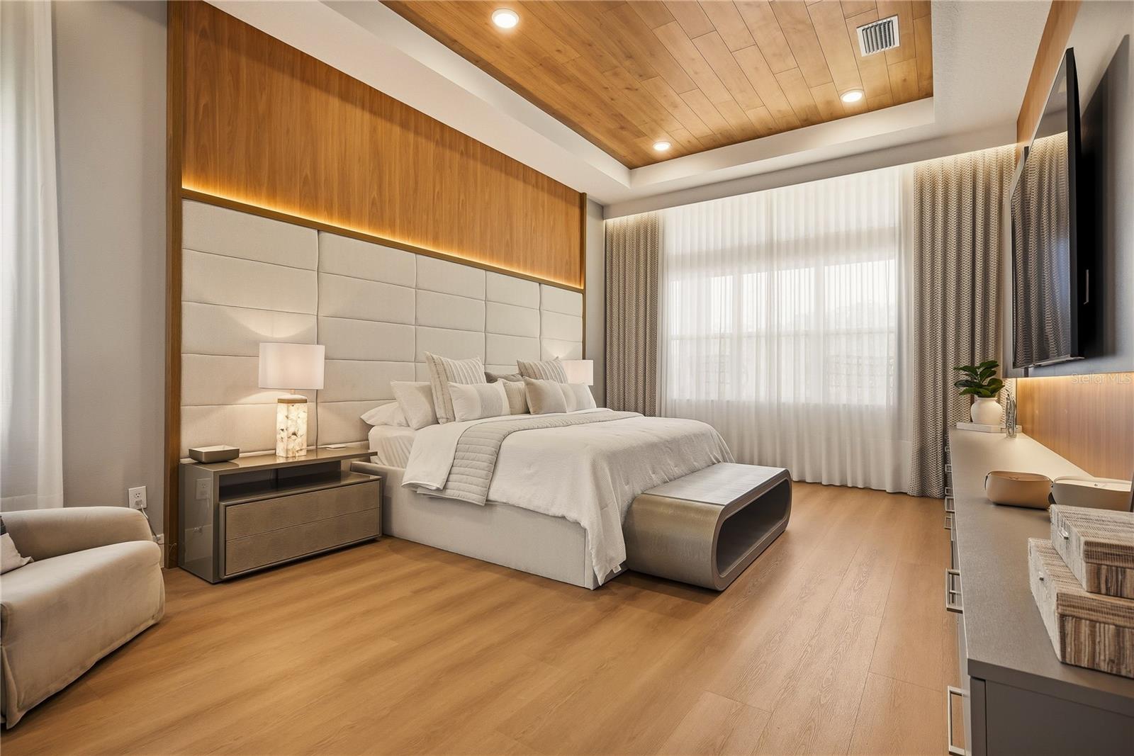 Image 19 of 47 For 16077 Barkly Ridge Court