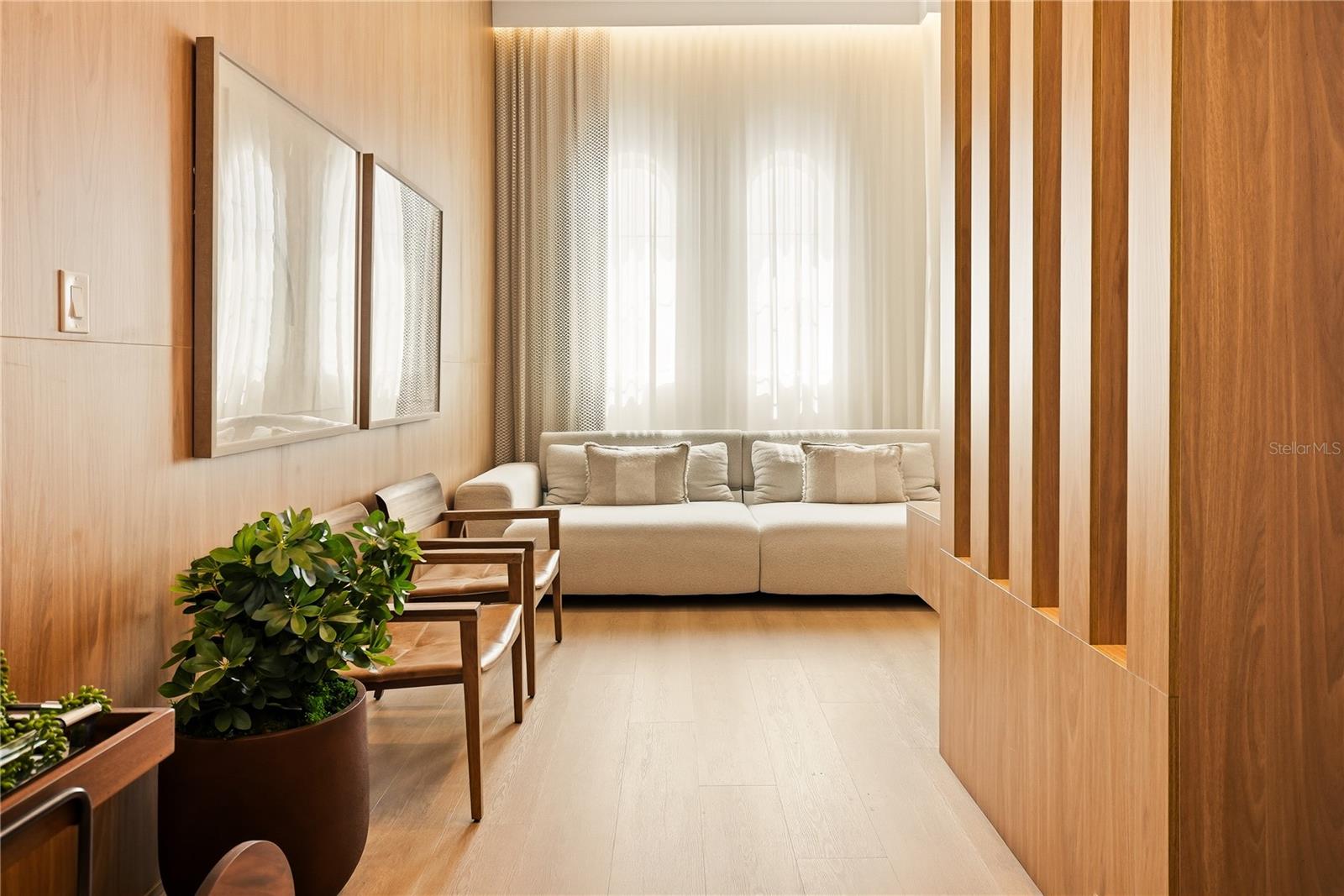 Image 7 of 47 For 16077 Barkly Ridge Court