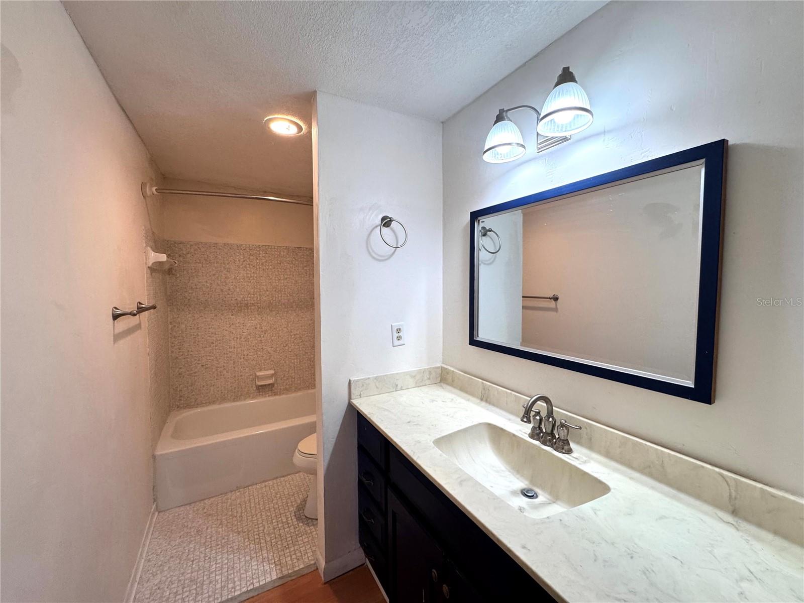 Image 15 of 21 For 514 Orange Drive 26