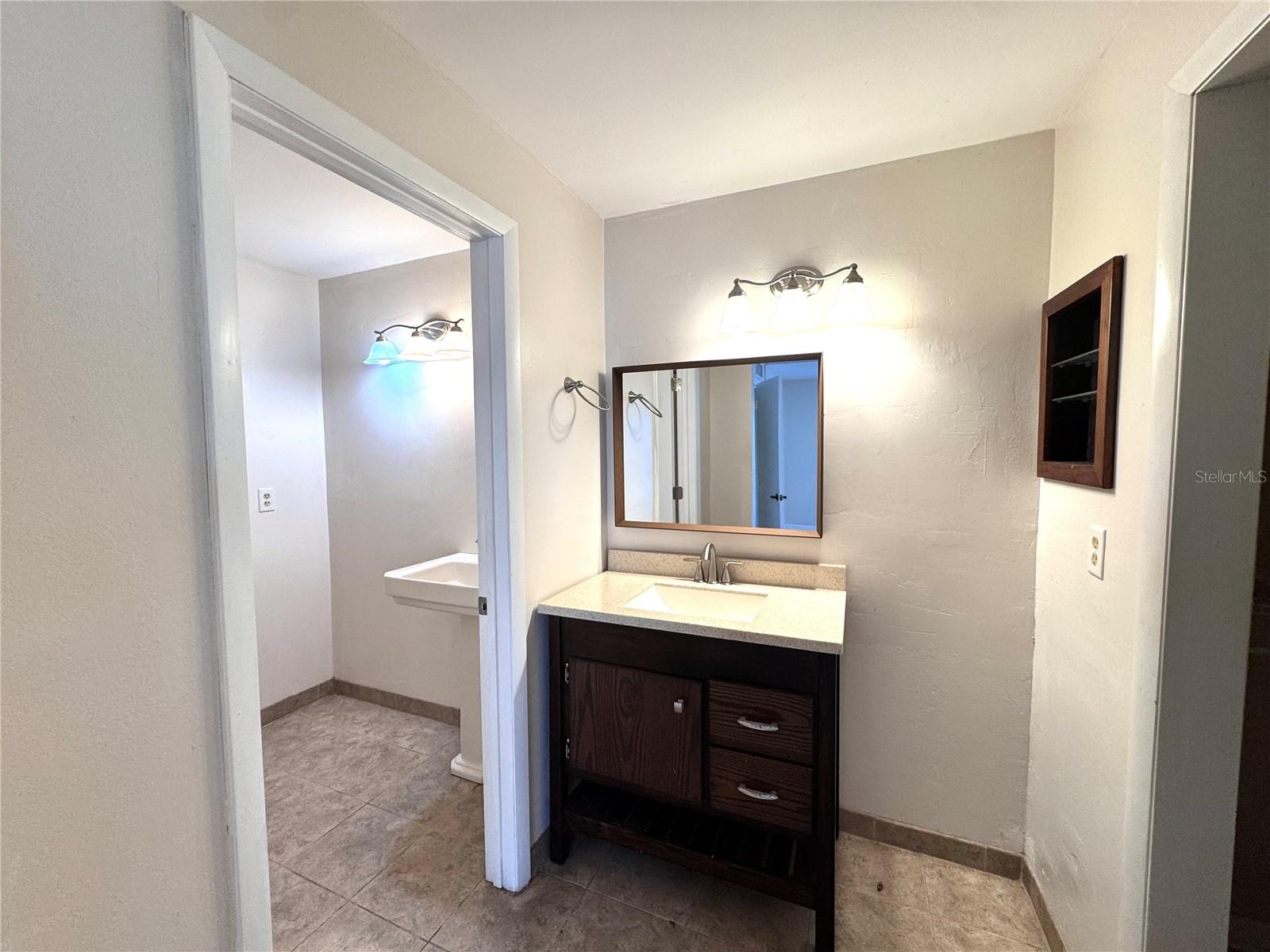 Image 18 of 21 For 514 Orange Drive 26