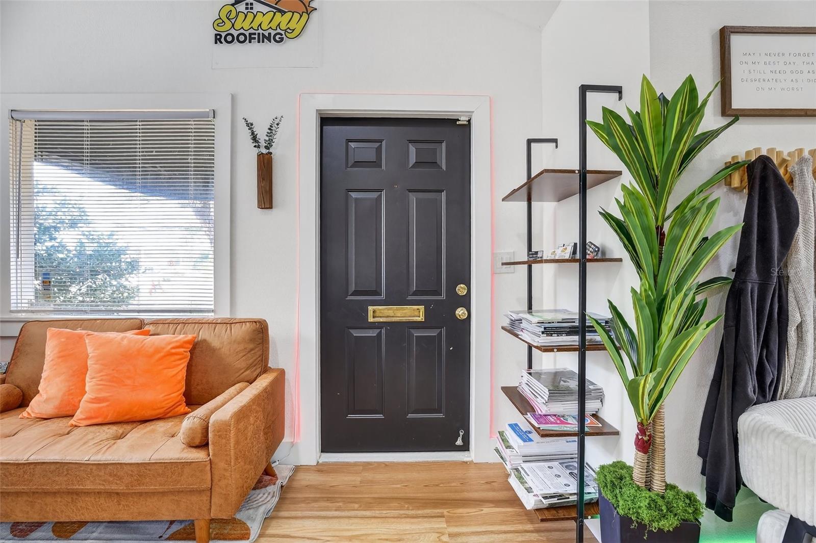 Image 16 of 34 For 1922 Hillcrest Street