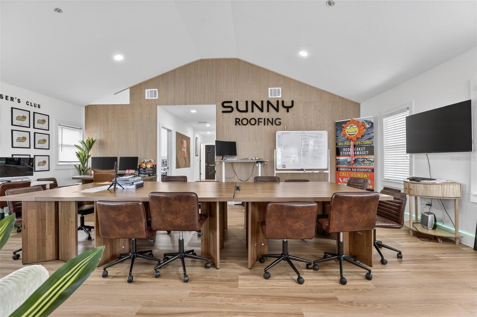 Image 17 of 34 For 1922 Hillcrest Street