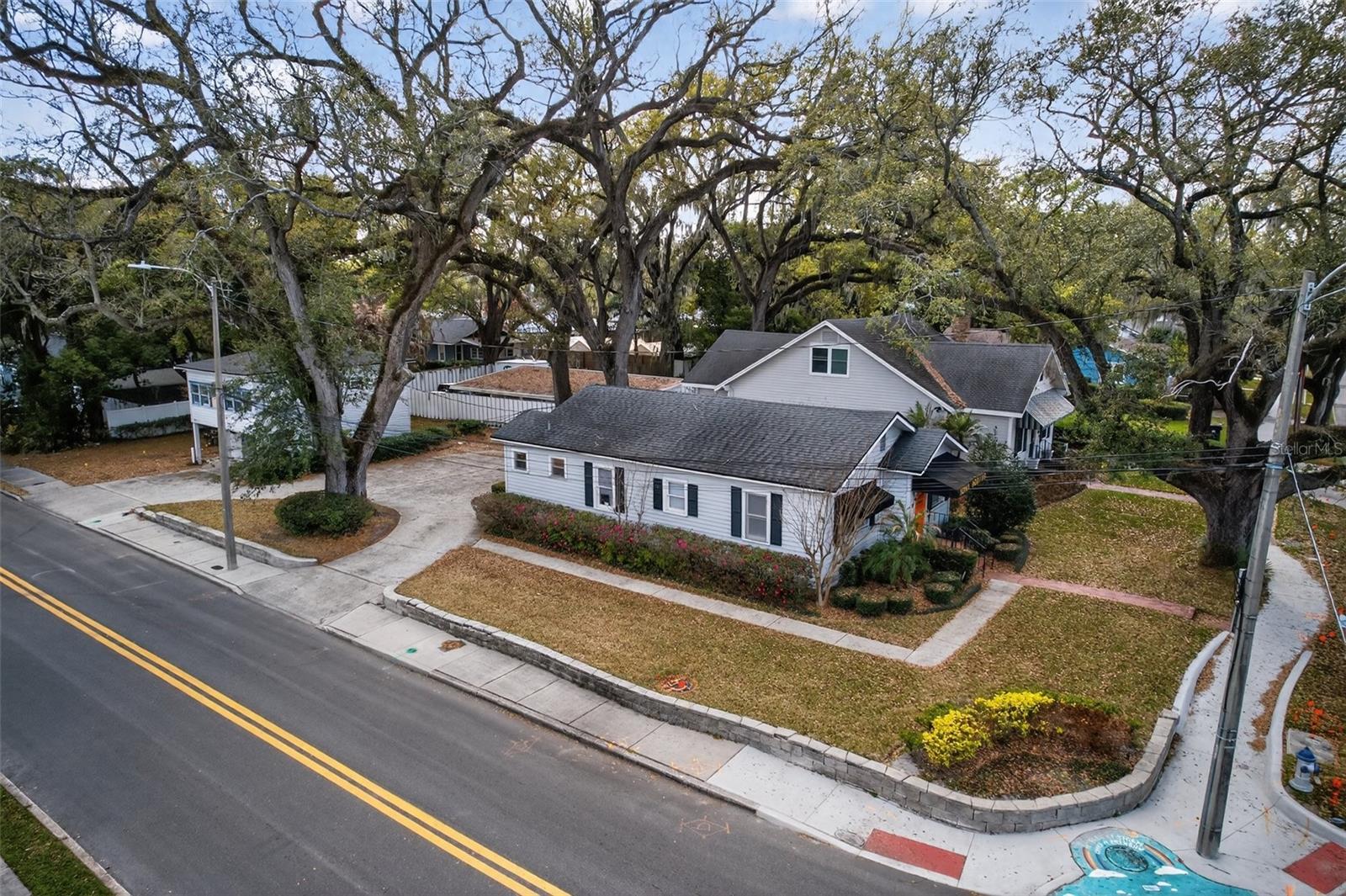 Image 28 of 34 For 1922 Hillcrest Street