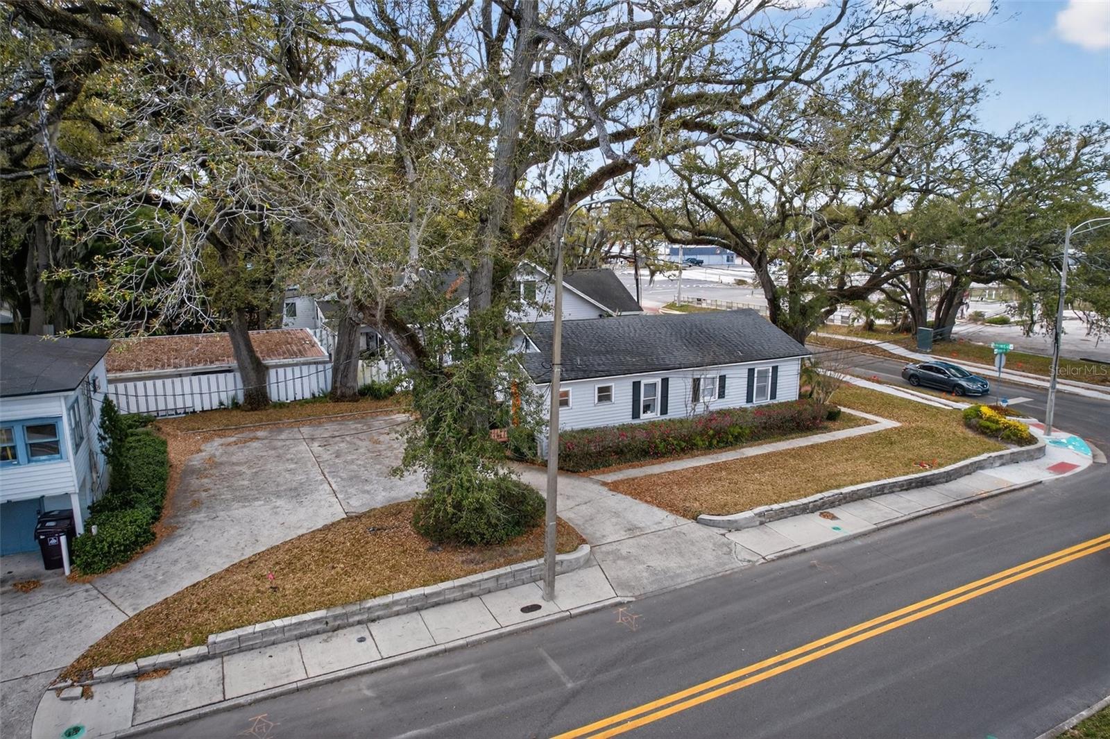 Image 30 of 34 For 1922 Hillcrest Street