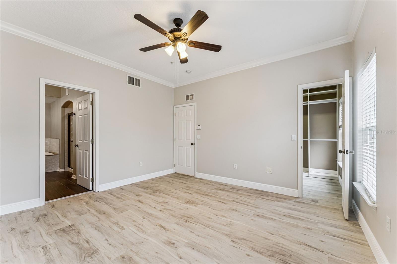 Image 19 of 36 For 4571 Virginia Drive