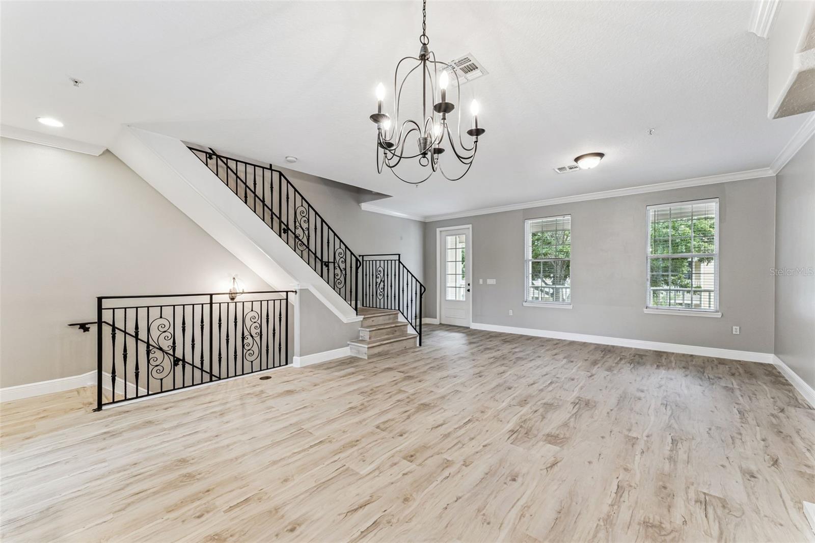 Image 9 of 36 For 4571 Virginia Drive