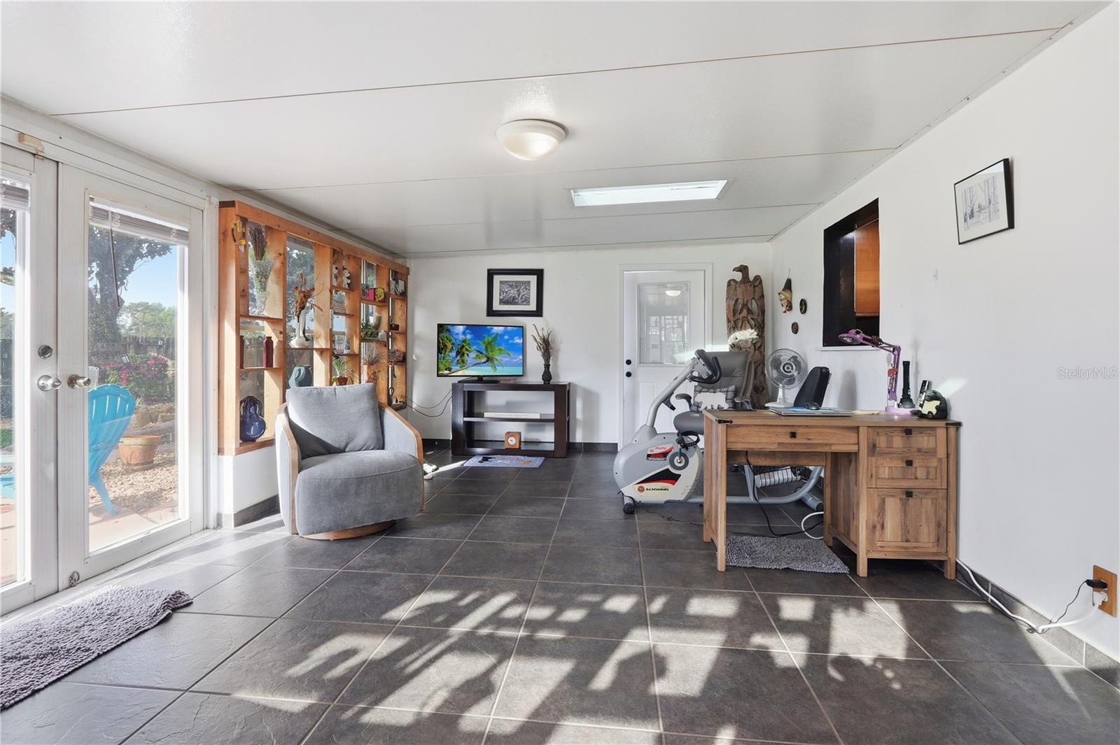 Image 9 of 24 For 1307 Ortega Street