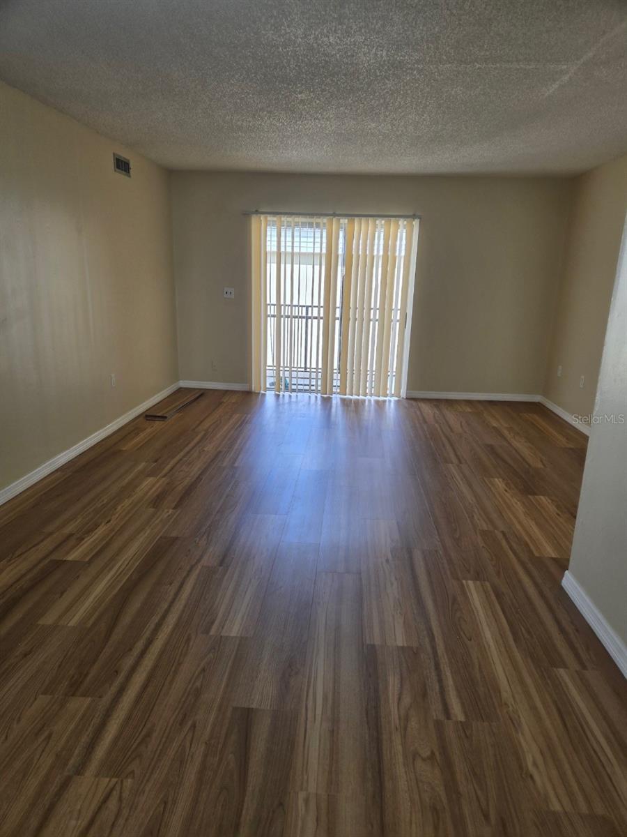 Image 5 of 9 For 1000 Lake Of The Woods Boulevard 201e