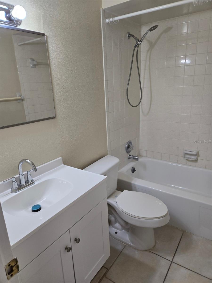 Image 8 of 9 For 1000 Lake Of The Woods Boulevard 201e