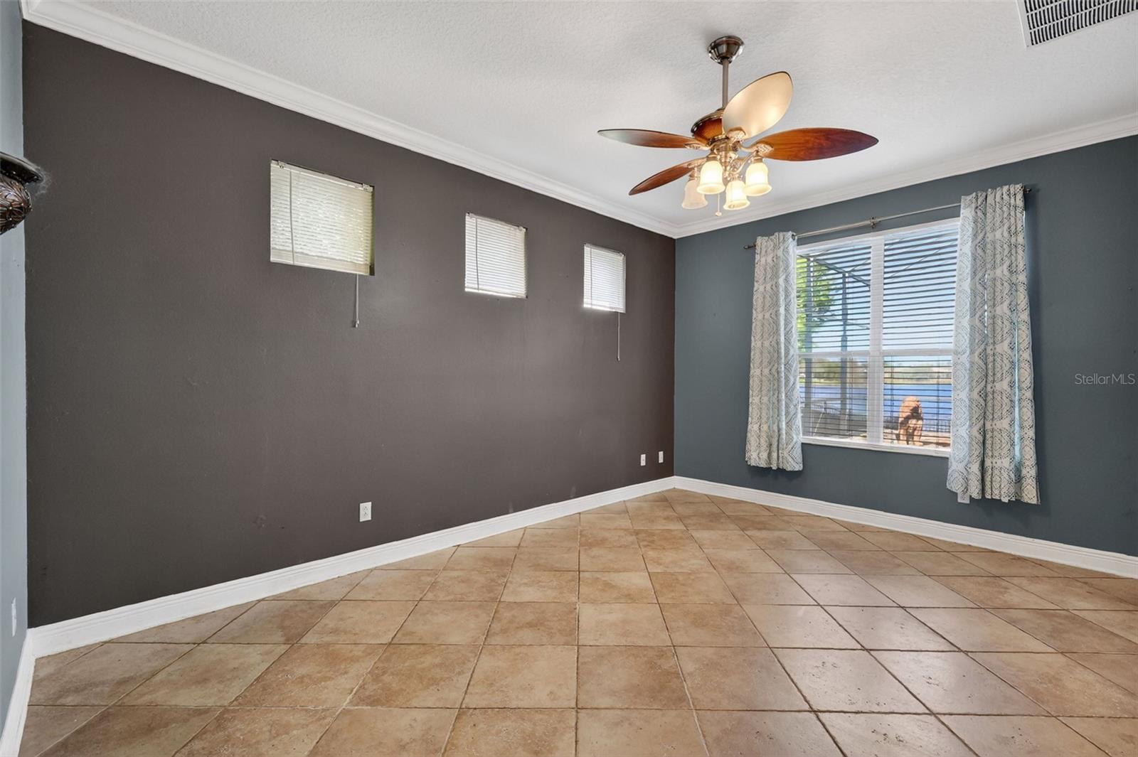 Image 15 of 31 For 5413 Walsh Pond Court