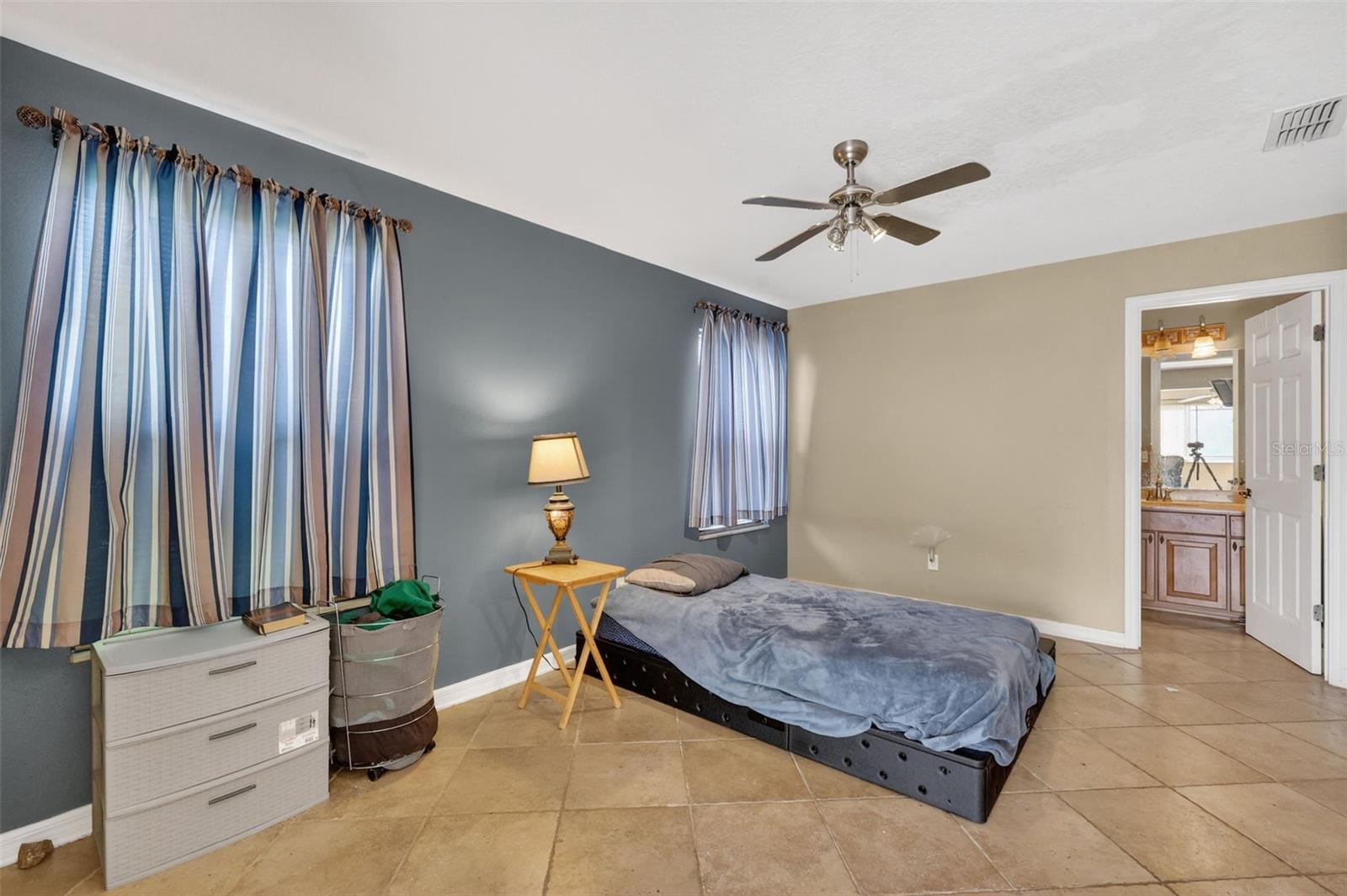 Image 21 of 31 For 5413 Walsh Pond Court