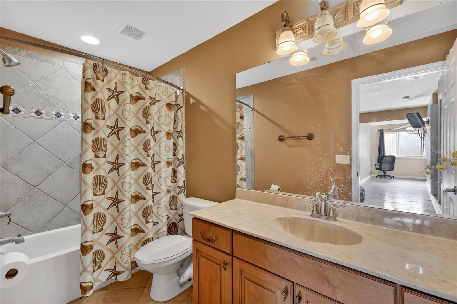 Image 22 of 31 For 5413 Walsh Pond Court