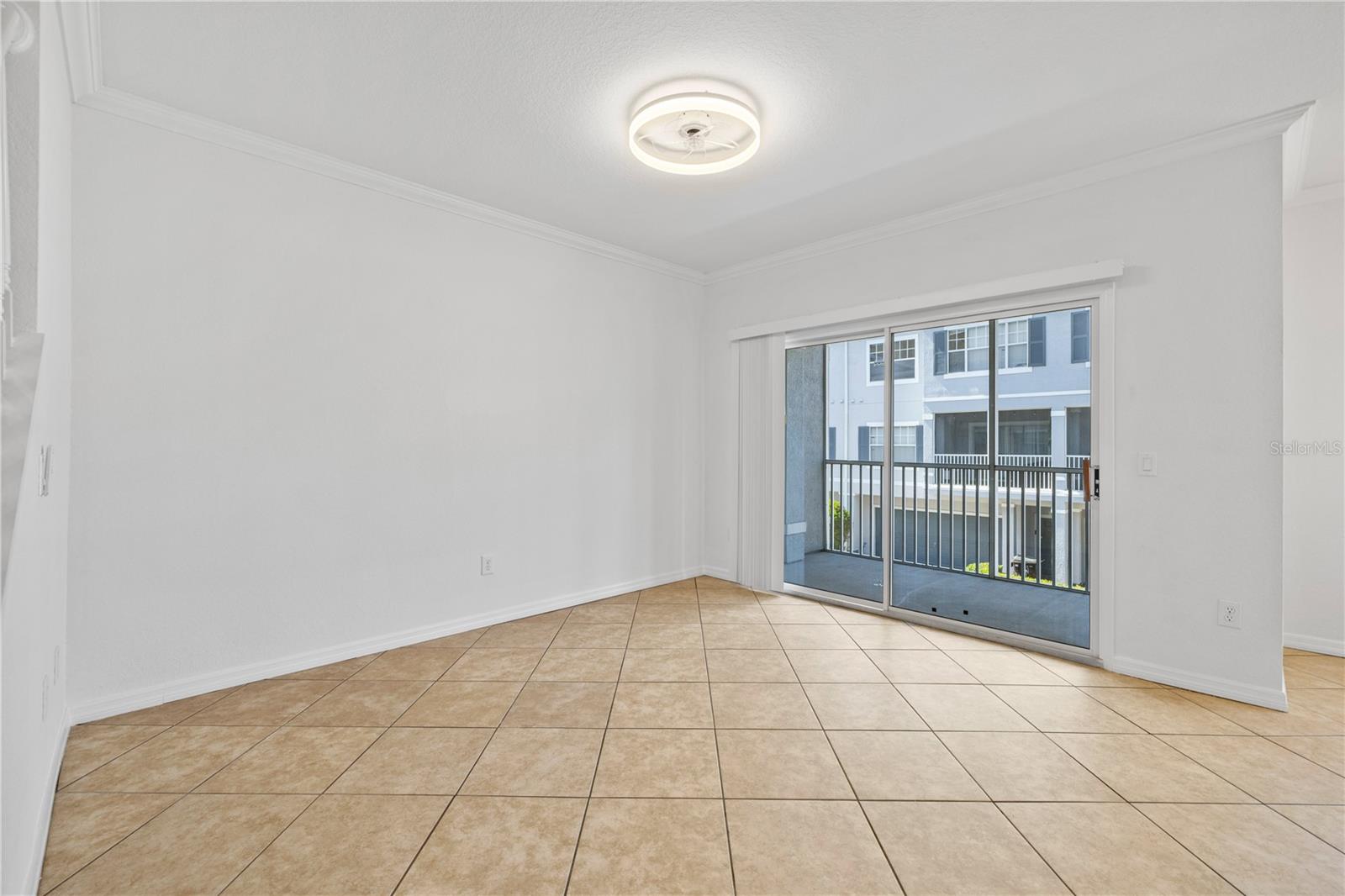 Image 11 of 55 For 2532 Grand Central Parkway 6