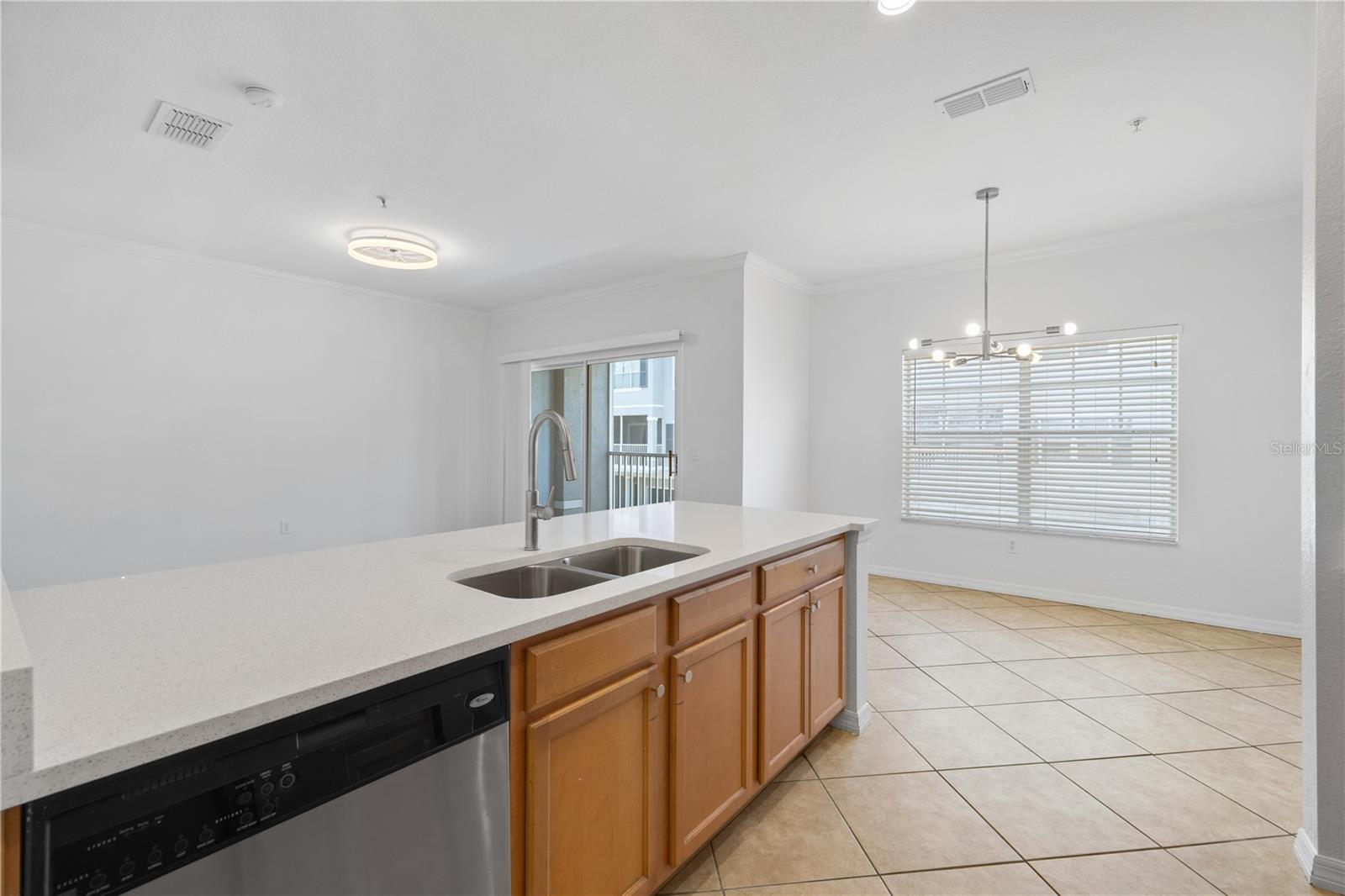 Image 24 of 55 For 2532 Grand Central Parkway 6