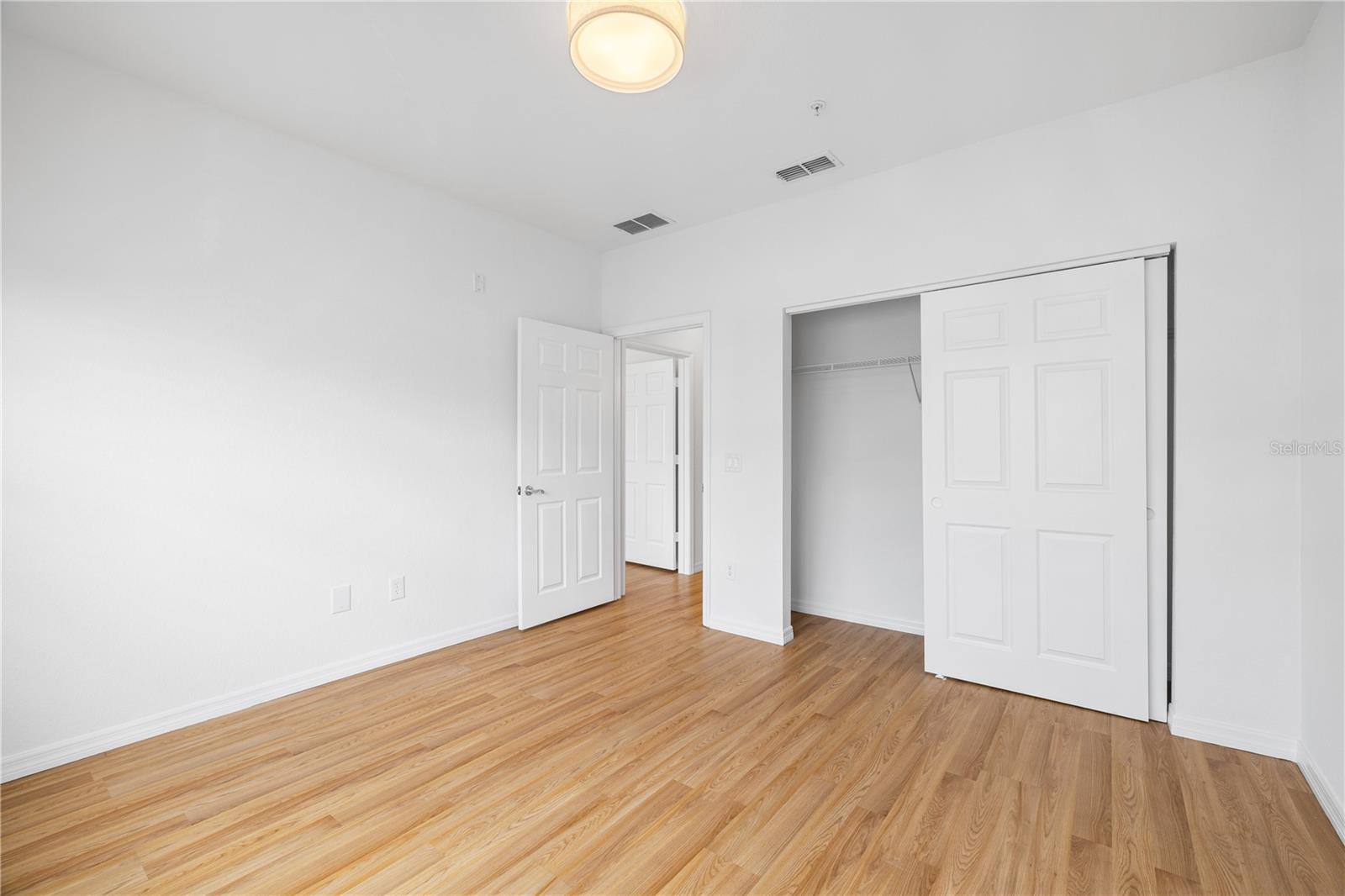 Image 30 of 55 For 2532 Grand Central Parkway 6