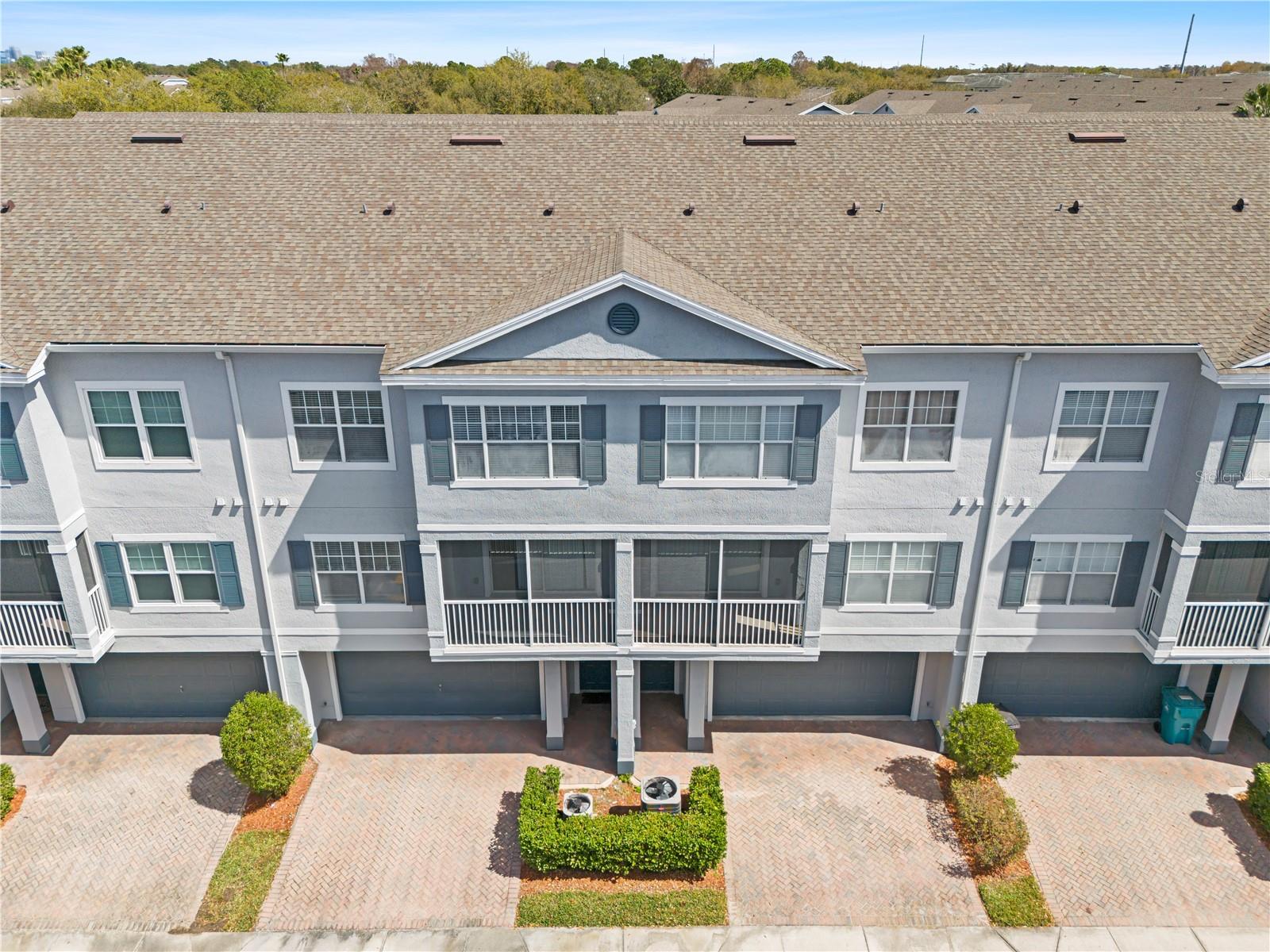 Image 4 of 55 For 2532 Grand Central Parkway 6