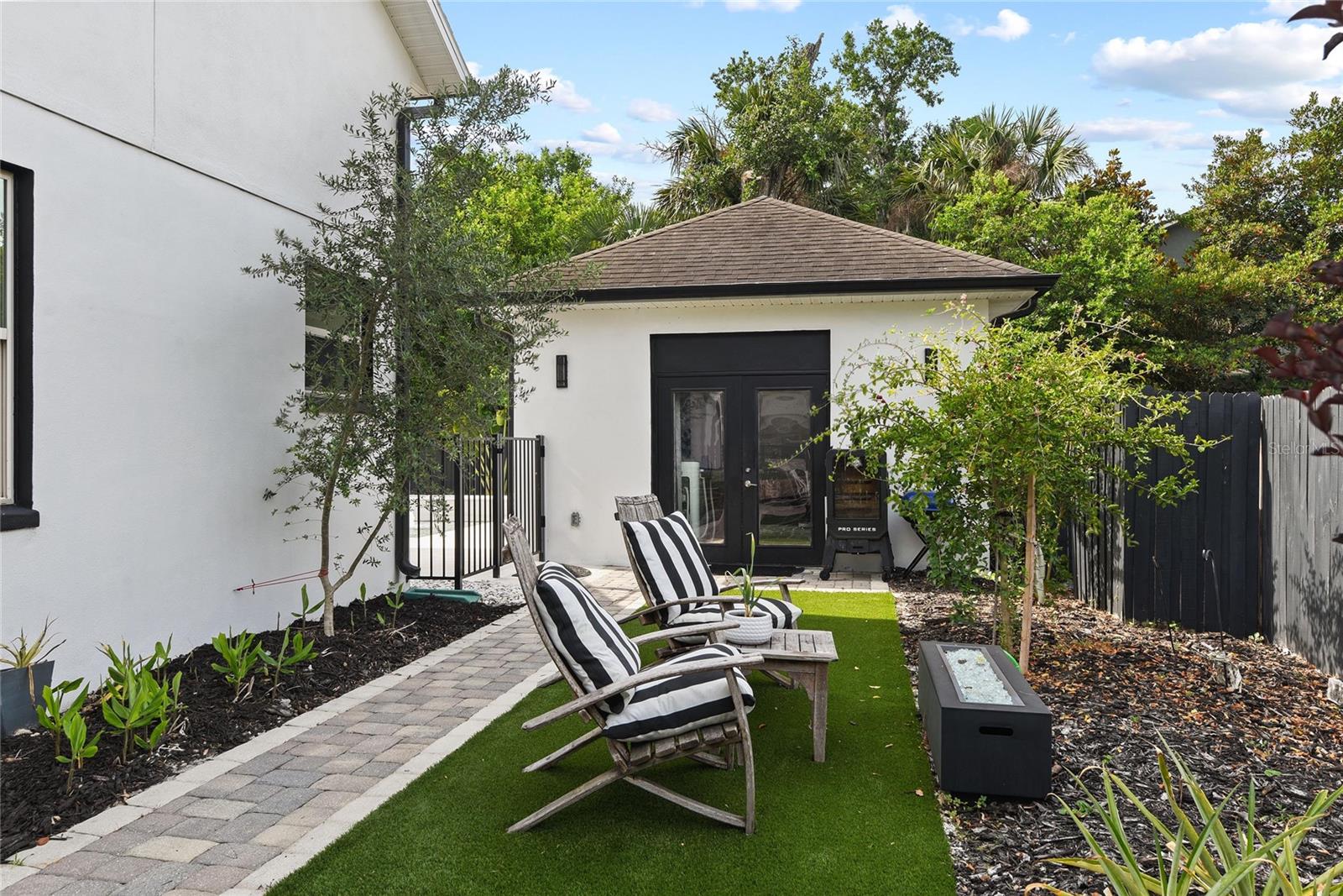 Image 45 of 46 For 1840 Bryan Avenue