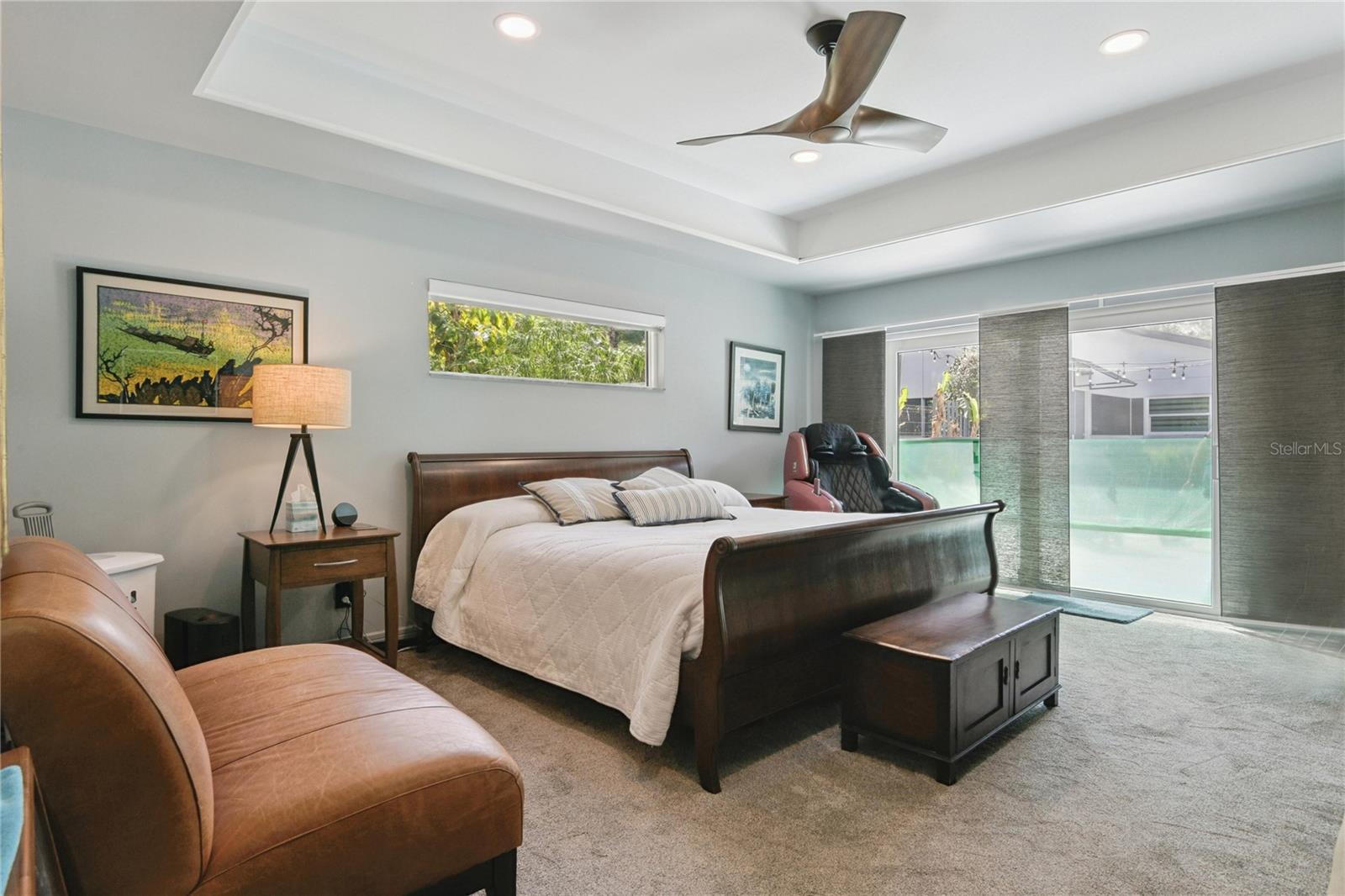 Image 24 of 82 For 1851 Royal Oak Place E