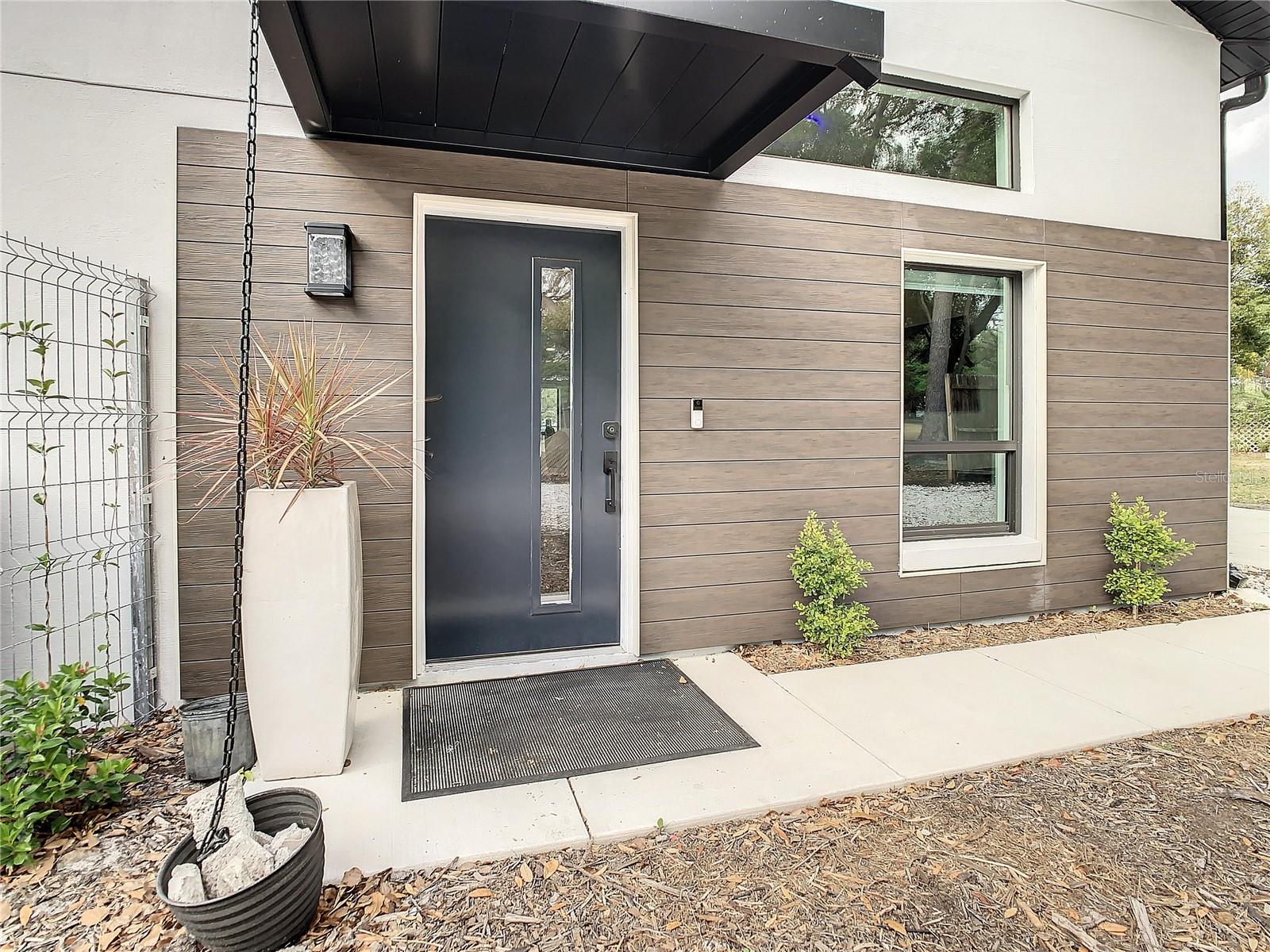 Image 47 of 82 For 1851 Royal Oak Place E