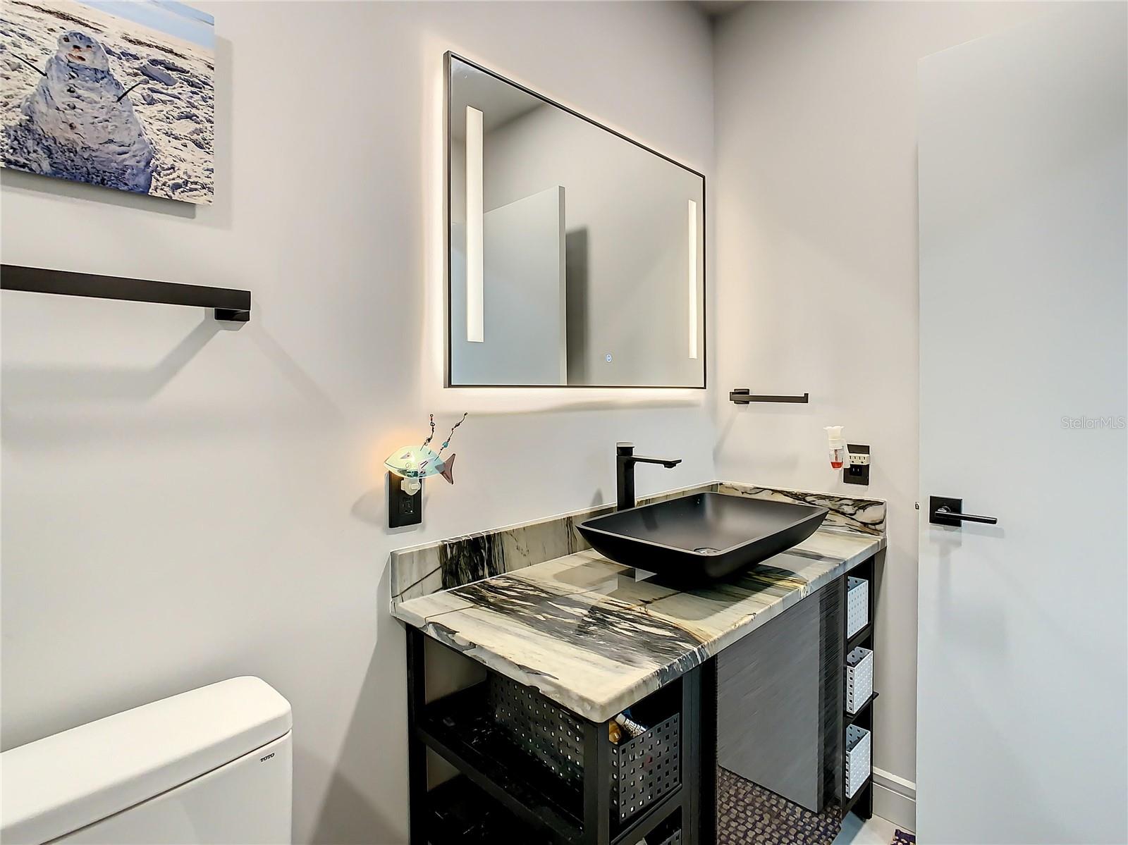 Image 65 of 82 For 1851 Royal Oak Place E