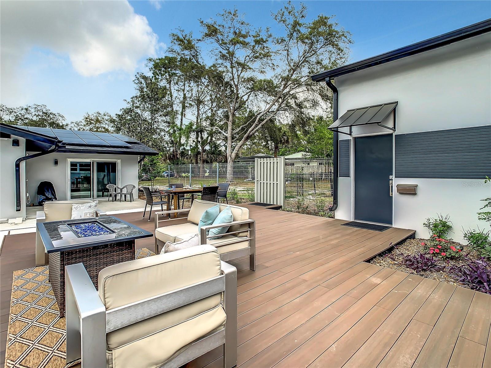 Image 67 of 82 For 1851 Royal Oak Place E