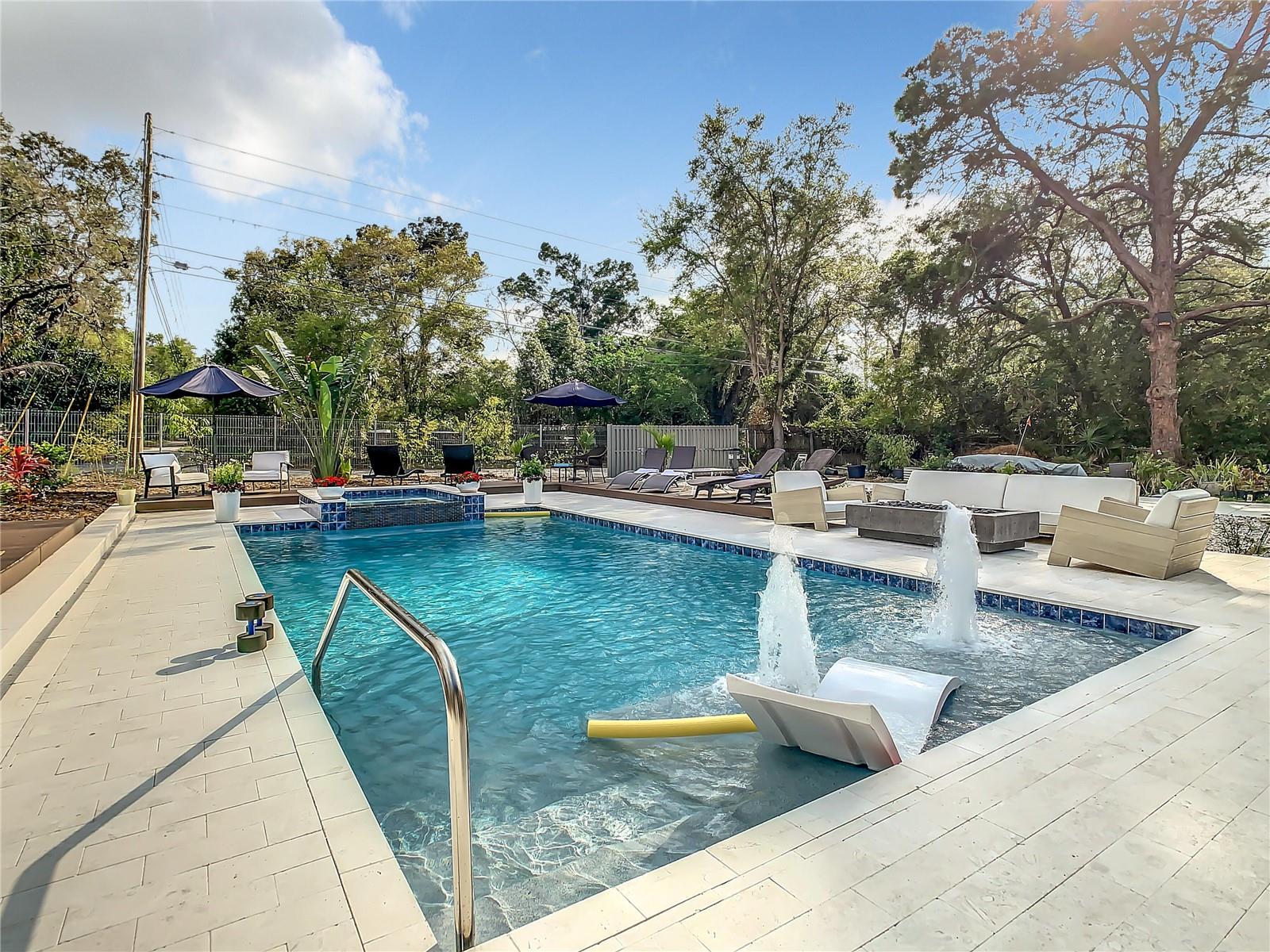 Image 72 of 82 For 1851 Royal Oak Place E