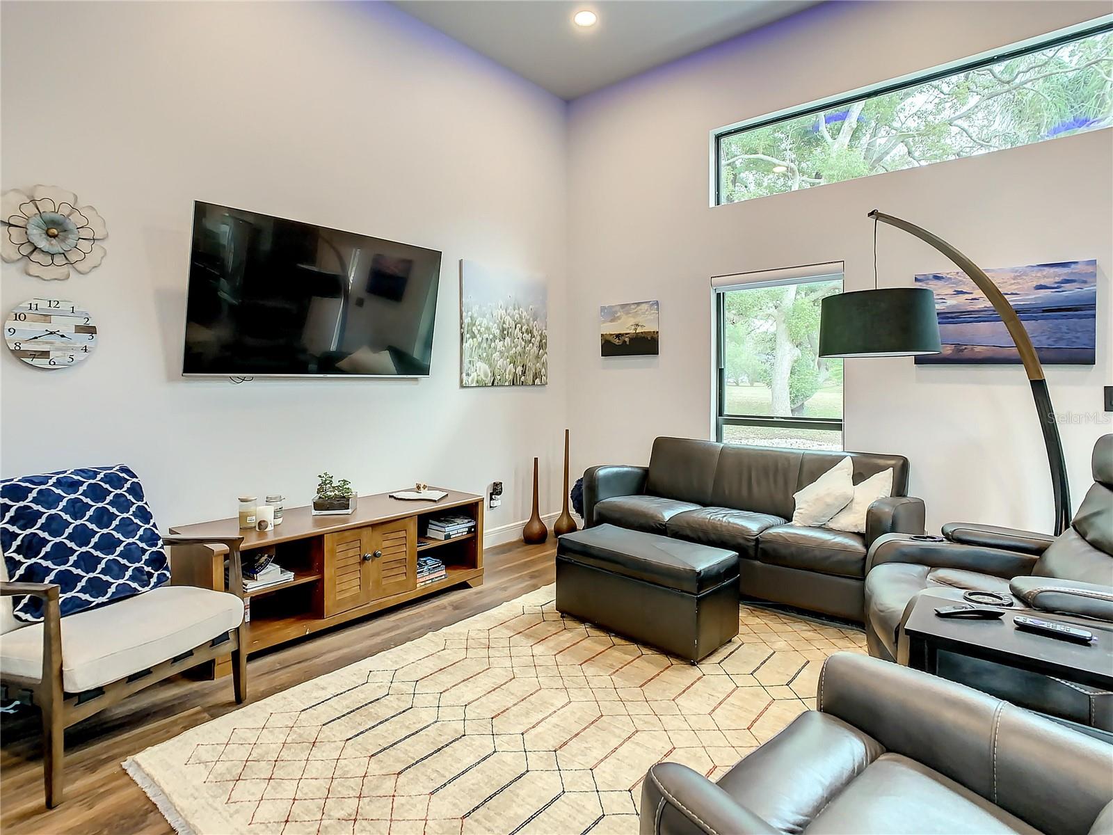 Image 77 of 82 For 1851 Royal Oak Place E