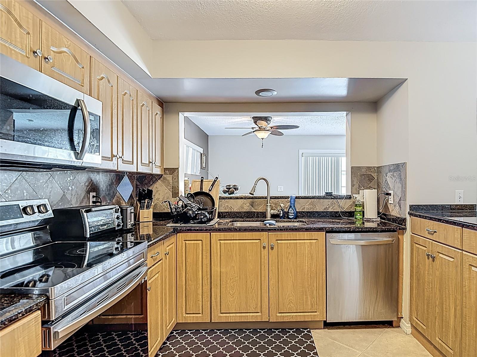 Image 4 of 15 For 3114 Paris Street