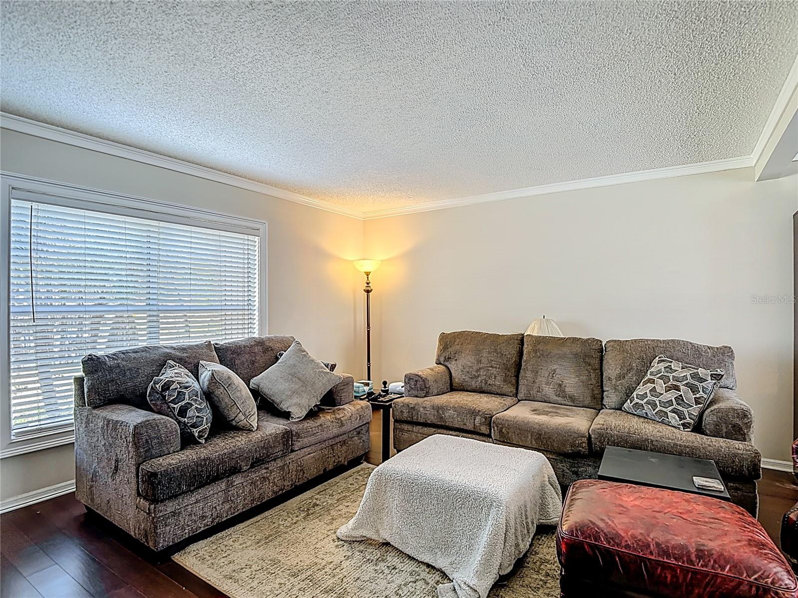 Image 6 of 15 For 3114 Paris Street